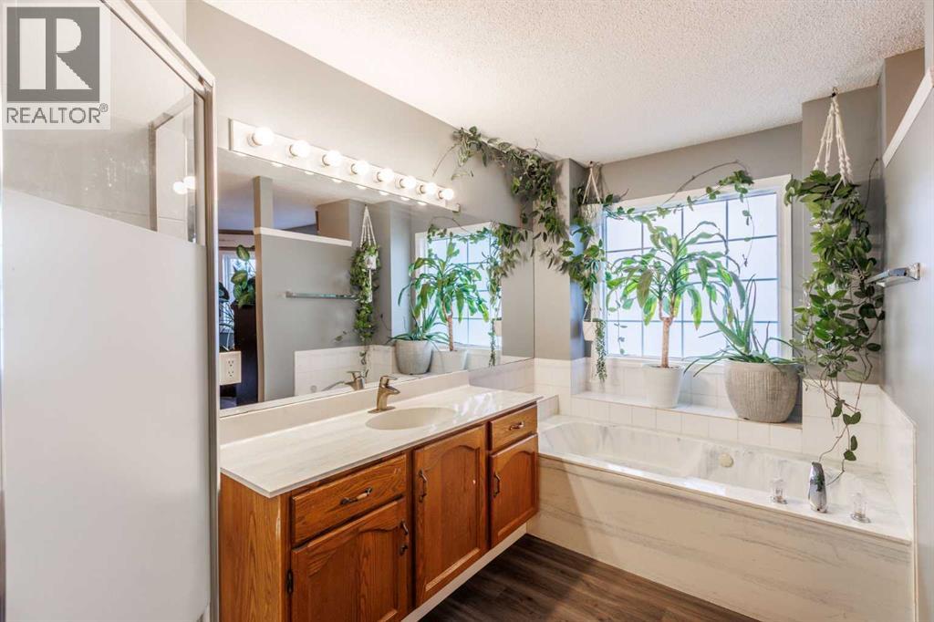 88 Woodford Close Sw, Calgary, Alberta  T2W 5P3 - Photo 27 - A2266902
