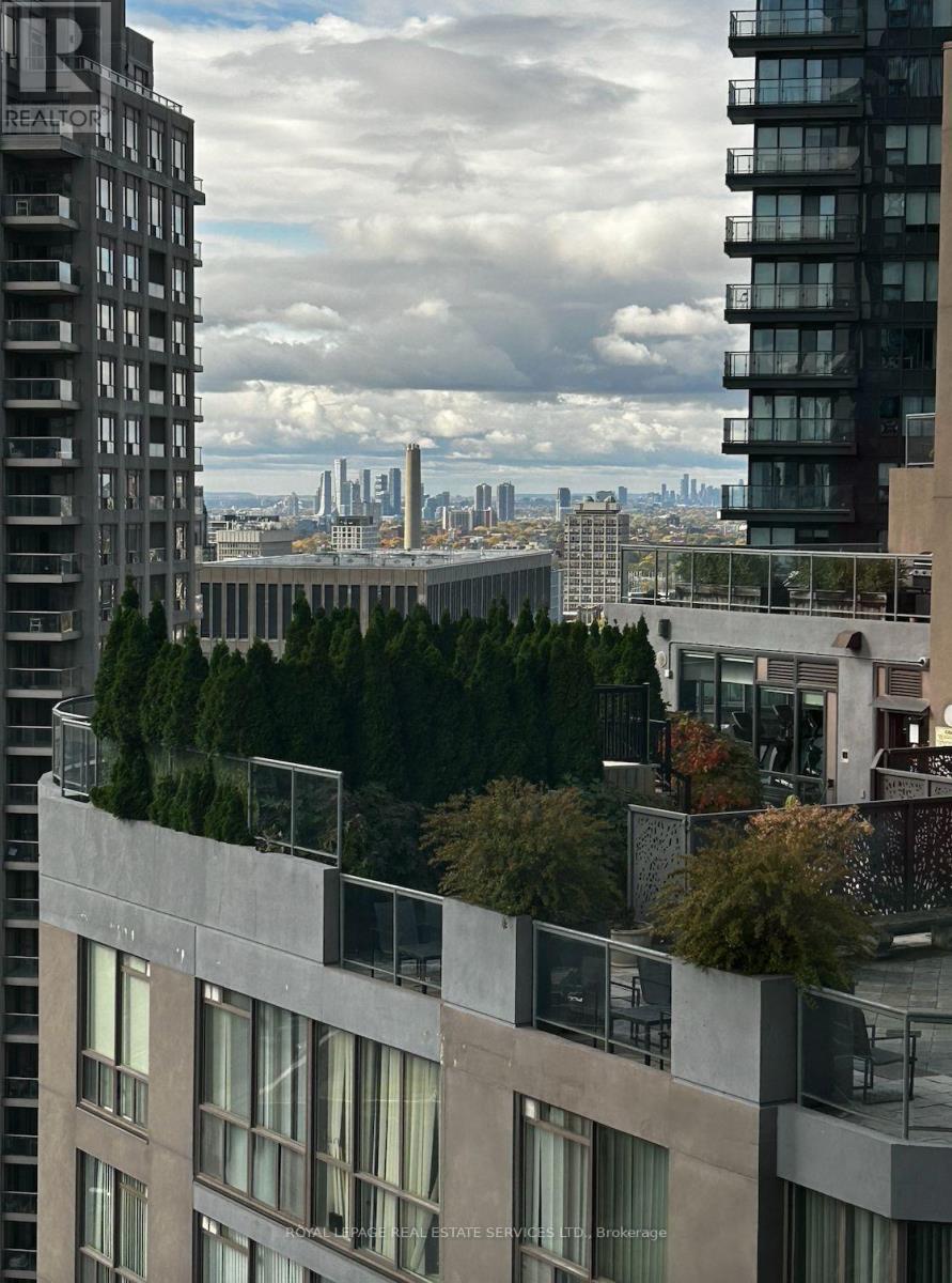 2616 - 8 Wellesley Street W, Toronto (Bay Street Corridor), Ontario  M4Y 0J5 - Photo 14 - C12482086