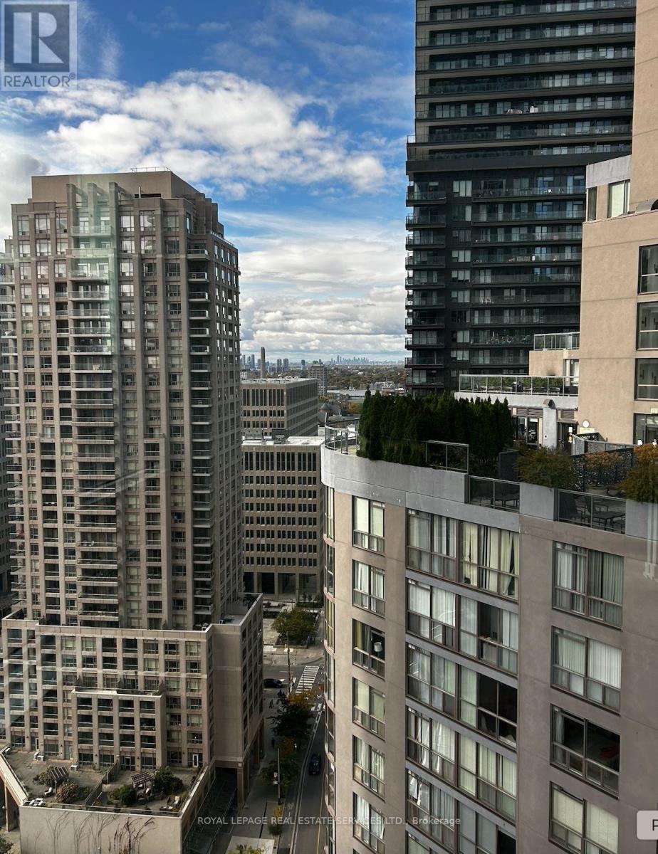 2616 - 8 Wellesley Street W, Toronto (Bay Street Corridor), Ontario  M4Y 0J5 - Photo 15 - C12482086
