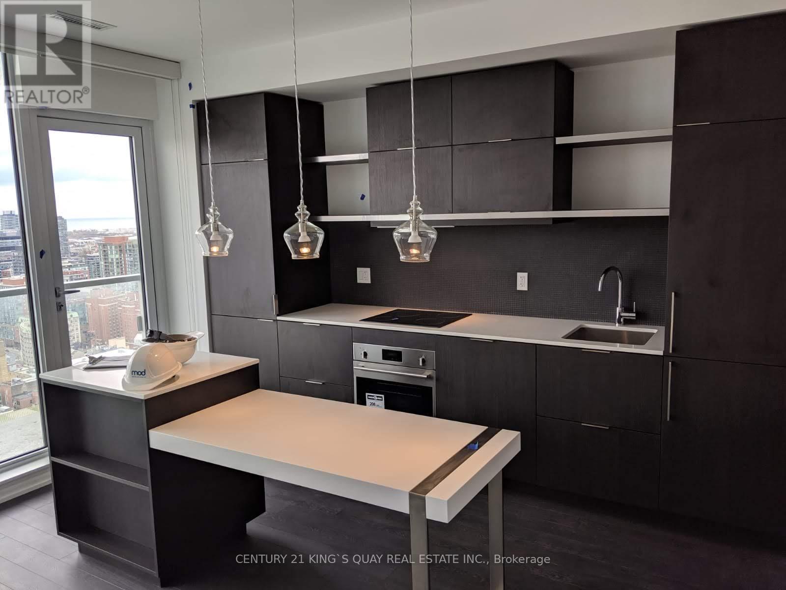2903 - 197 Yonge Street, Toronto, Ontario  M5B 1M4 - Photo 8 - C12482095