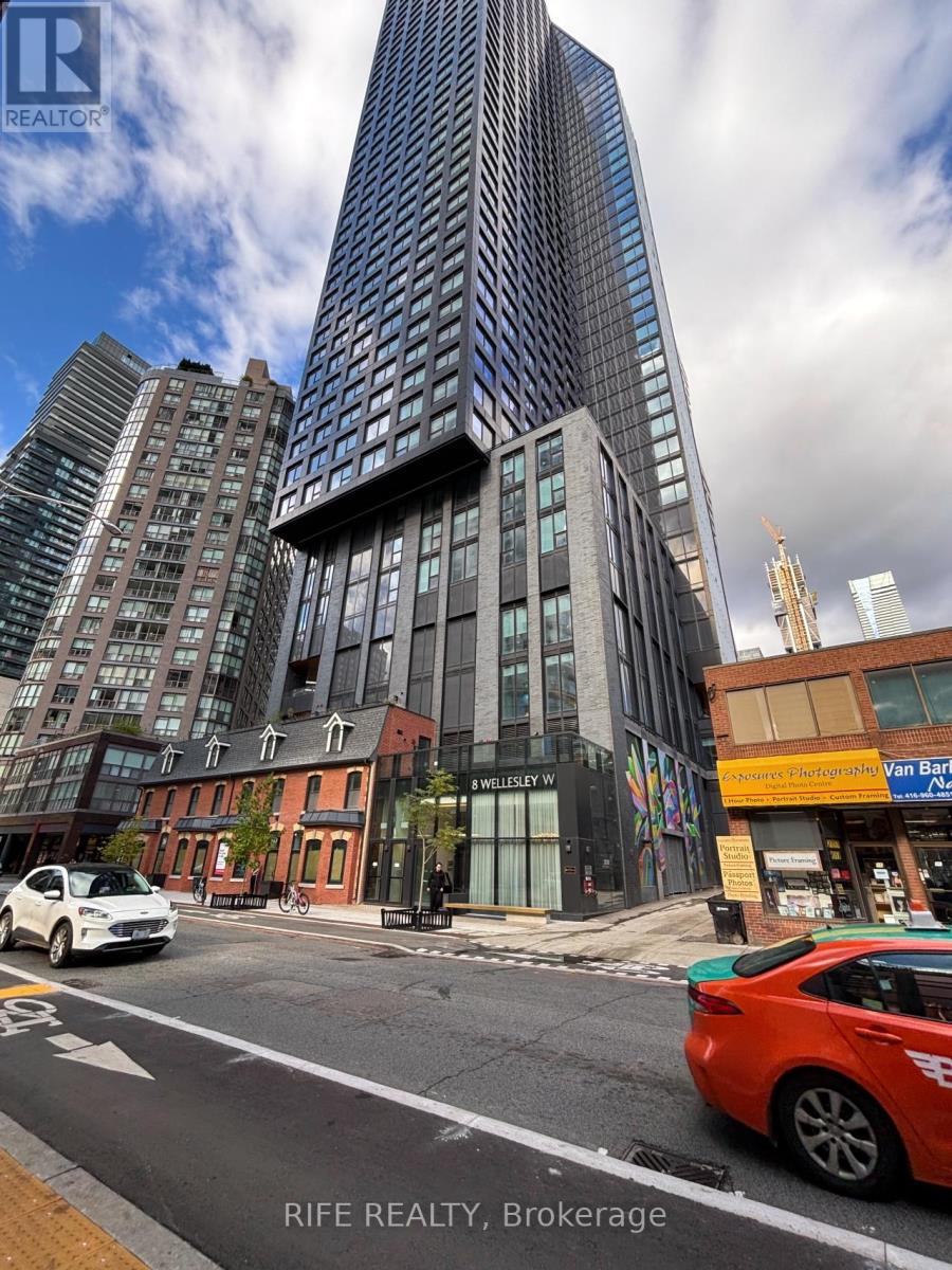 2316 - 8 Wellesley Street W, Toronto (Bay Street Corridor), Ontario  M4Y 1E7 - Photo 2 - C12482100