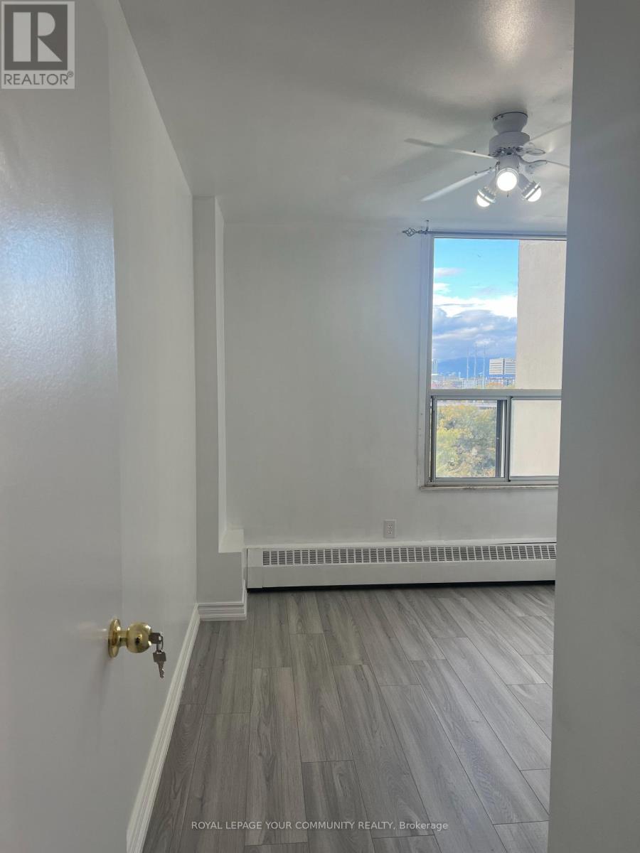 804 - 15 Vicora Linkway Way, Toronto, Ontario  M3C 1A8 - Photo 13 - C12482103