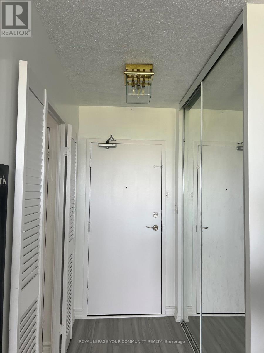 804 - 15 Vicora Linkway Way, Toronto, Ontario  M3C 1A8 - Photo 3 - C12482103