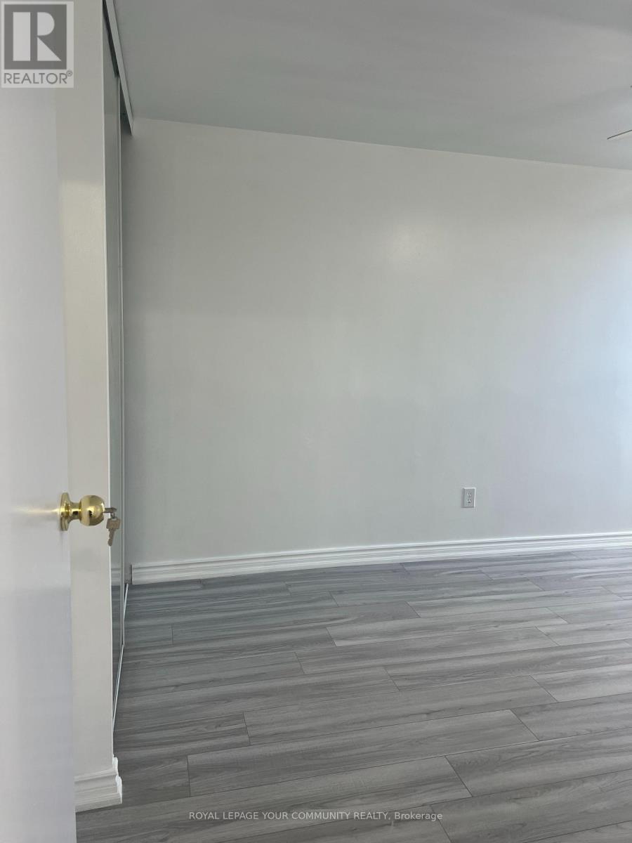 804 - 15 Vicora Linkway Way, Toronto, Ontario  M3C 1A8 - Photo 5 - C12482103