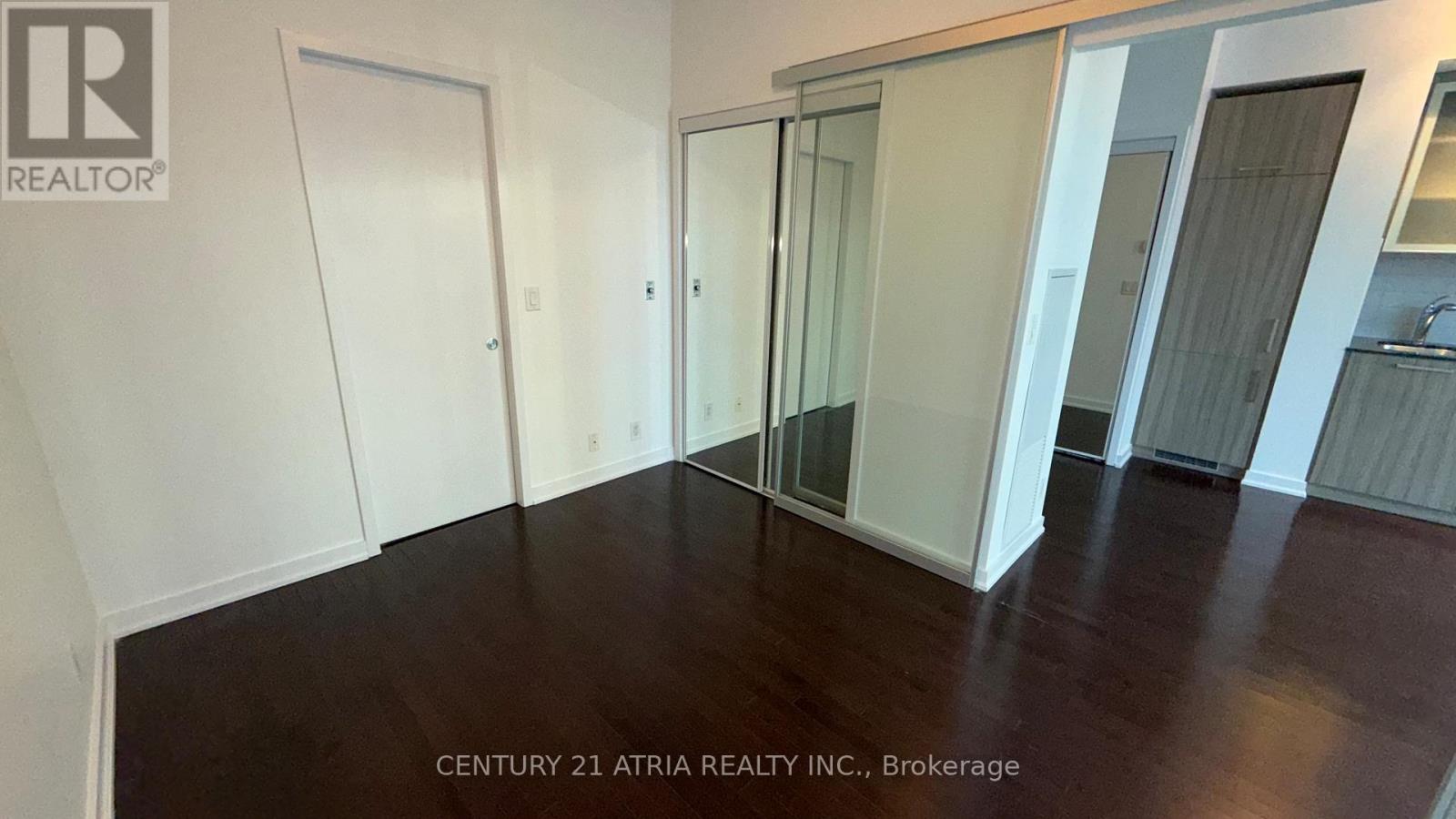 4012 - 14 York Street, Toronto (Waterfront Communities), Ontario  M5J 0B1 - Photo 7 - C12482109