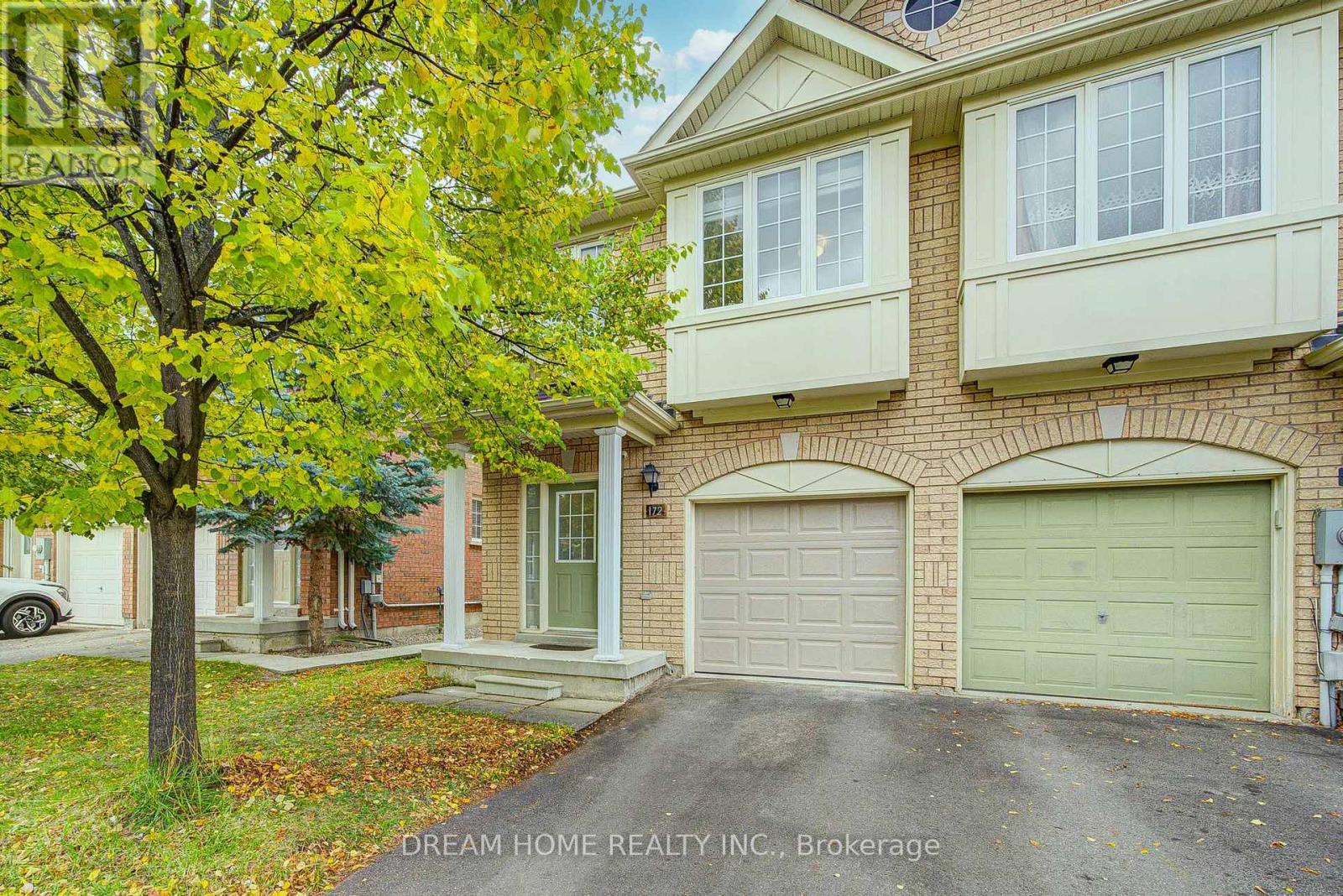 172 Tom Taylor Crescent, Newmarket, Ontario  L3X 3E9 - Photo 2 - N12482099