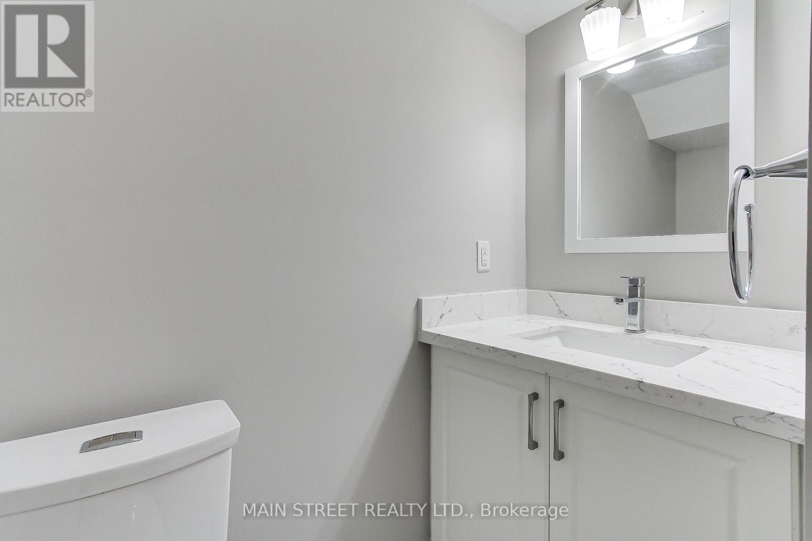 30 Conover Avenue, Aurora, Ontario  L4G 0A3 - Photo 36 - N12482106