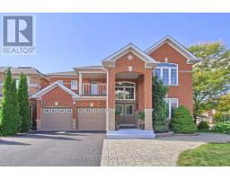 30 CONOVER AVENUE, Aurora, Ontario