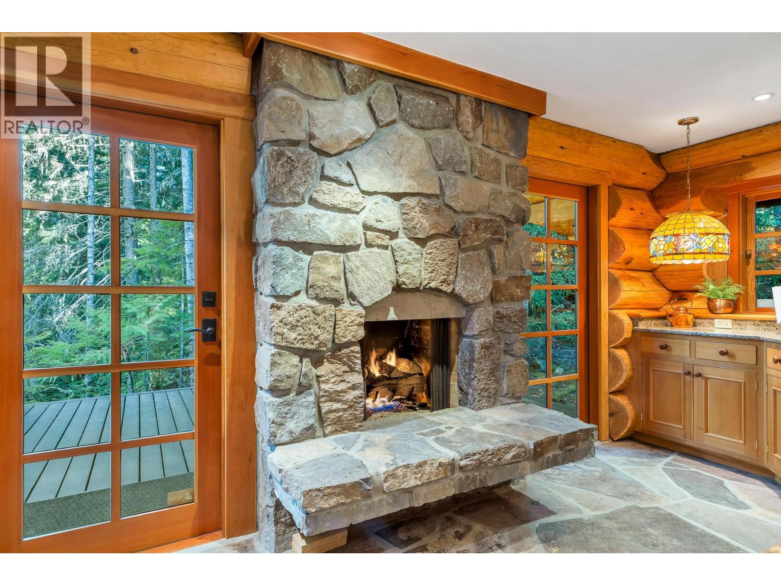 4969 Horstman Lane, Whistler, British Columbia  V0N 1B4 - Photo 9 - R3061847