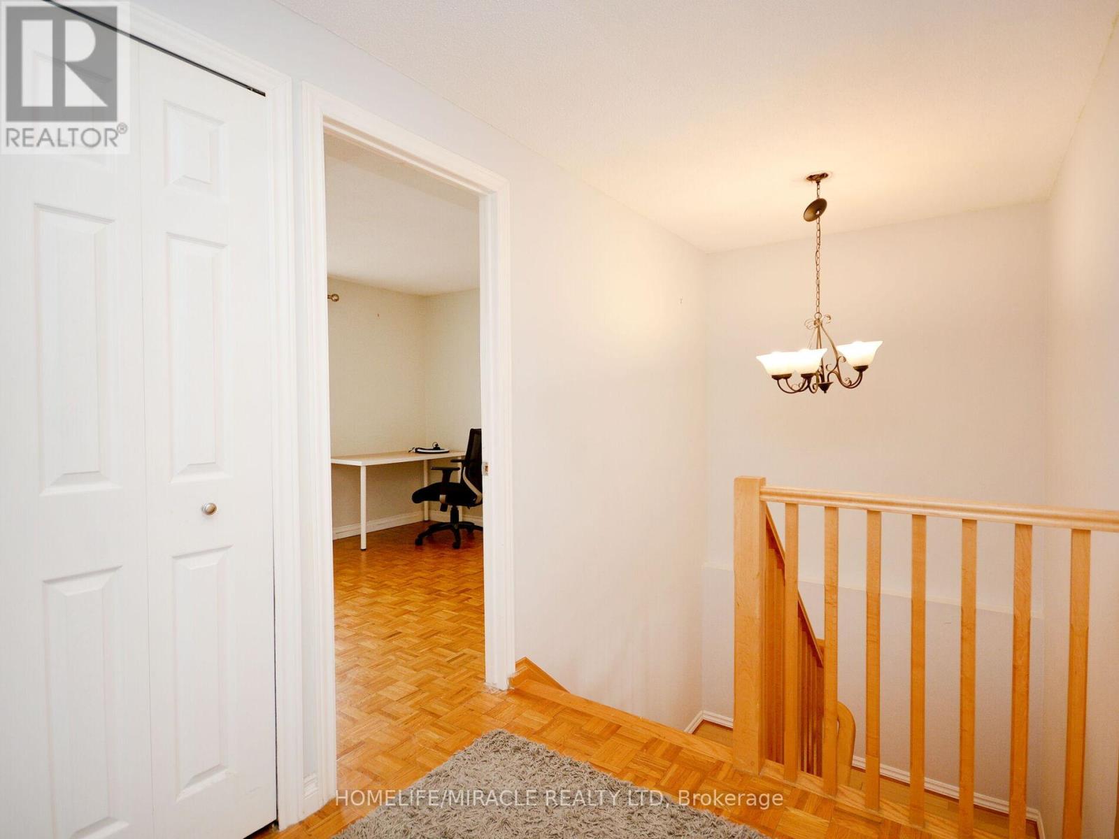 Main - 2335 Council Ring Road, Mississauga, Ontario  L5L 1B9 - Photo 36 - W12482091