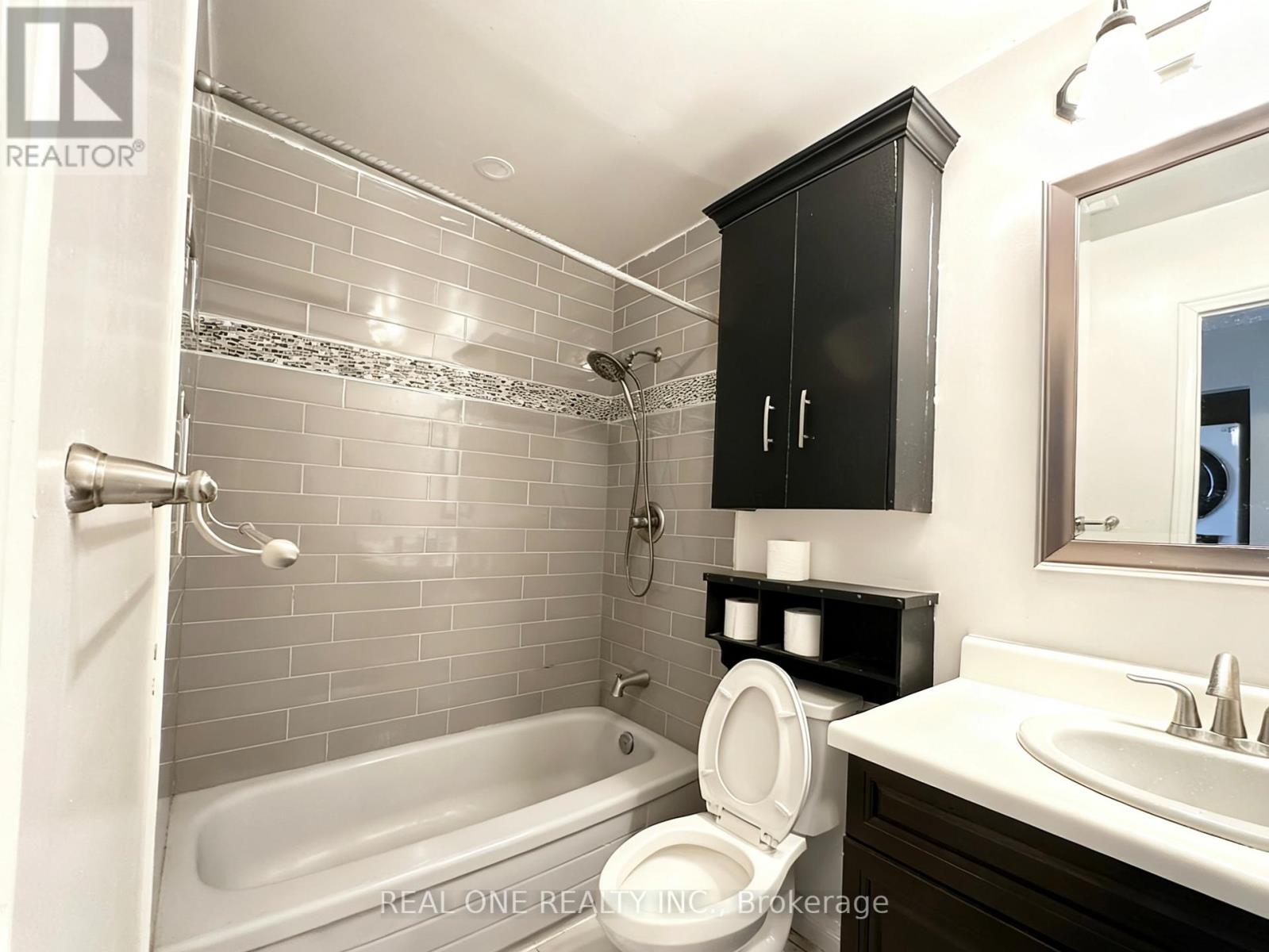 144 Clansman Trail, Mississauga, Ontario  L4Z 3G8 - Photo 13 - W12482111