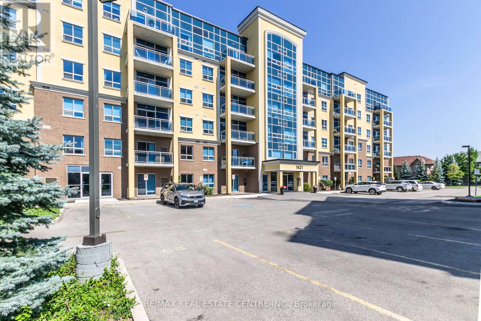 404 - 1421 COSTIGAN ROAD, milton (cl clarke), Ontario