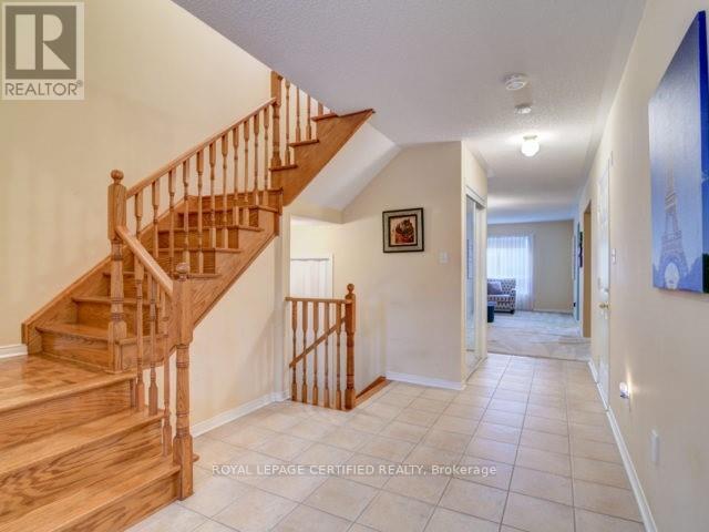 5 Gabrielle Drive, Brampton, Ontario  L7A 2A3 - Photo 3 - W12481705