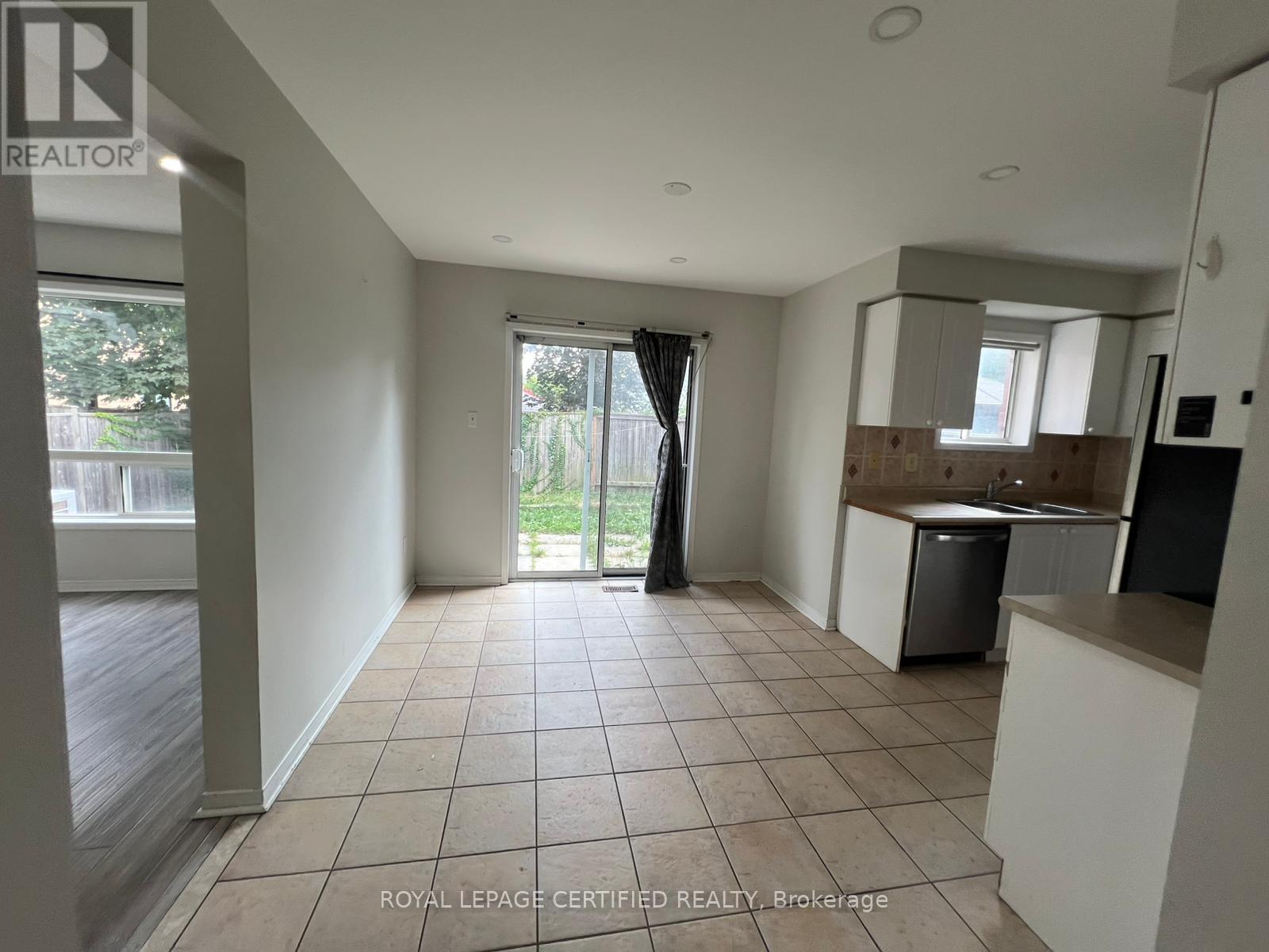 5 Gabrielle Drive, Brampton, Ontario  L7A 2A3 - Photo 8 - W12481705