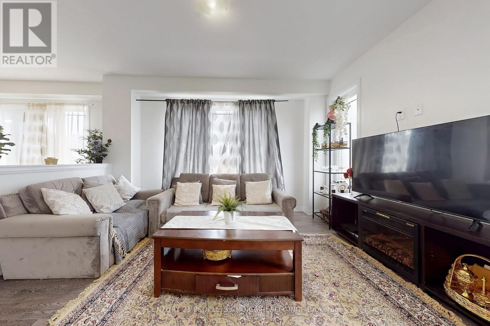 38 Stanley Avenue N, Haldimand, Ontario  N3W 0G8 - Photo 13 - X12482102