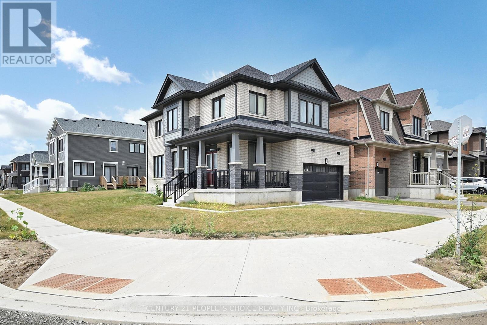 38 Stanley Avenue N, Haldimand, Ontario  N3W 0G8 - Photo 2 - X12482102