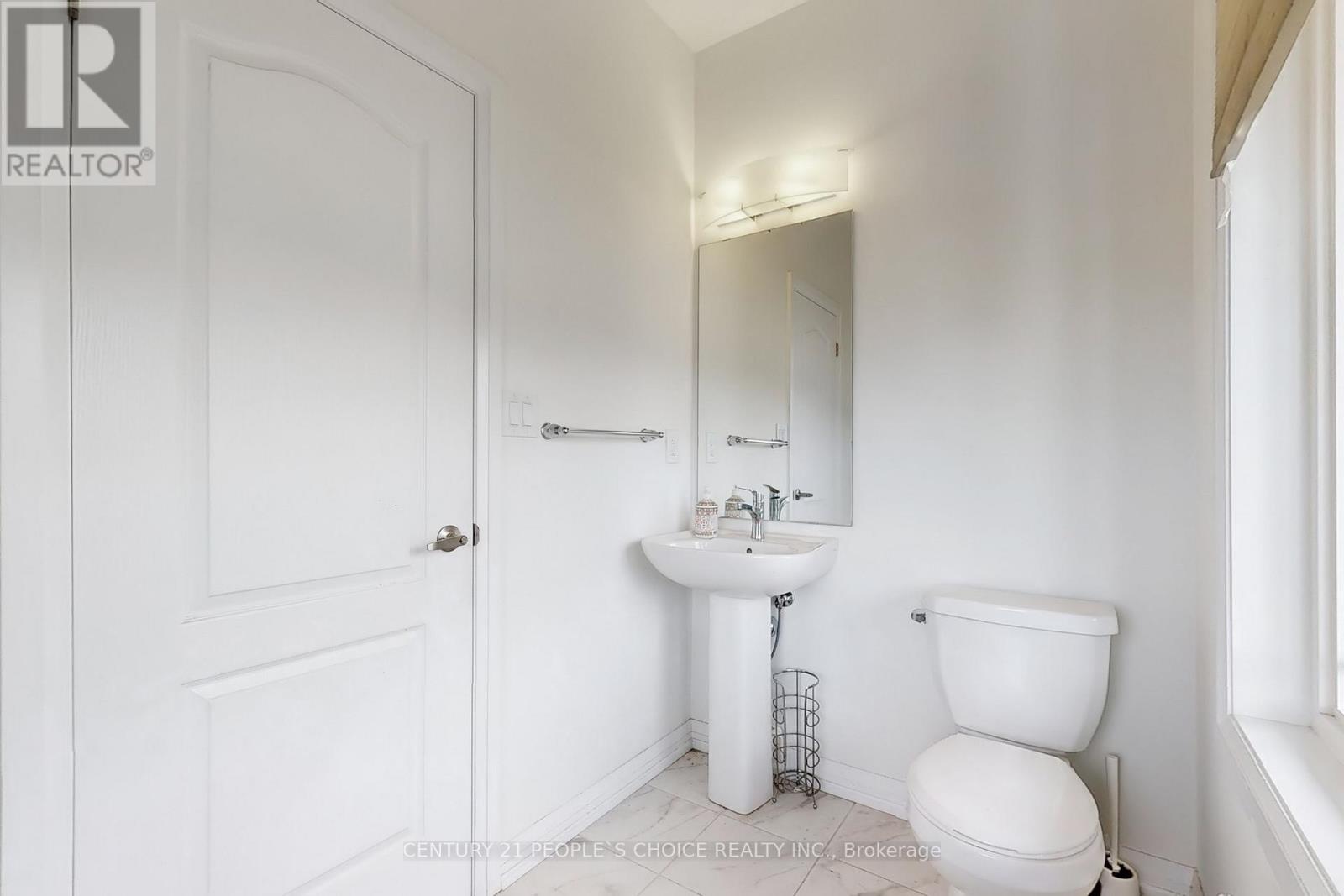 38 Stanley Avenue N, Haldimand, Ontario  N3W 0G8 - Photo 25 - X12482102