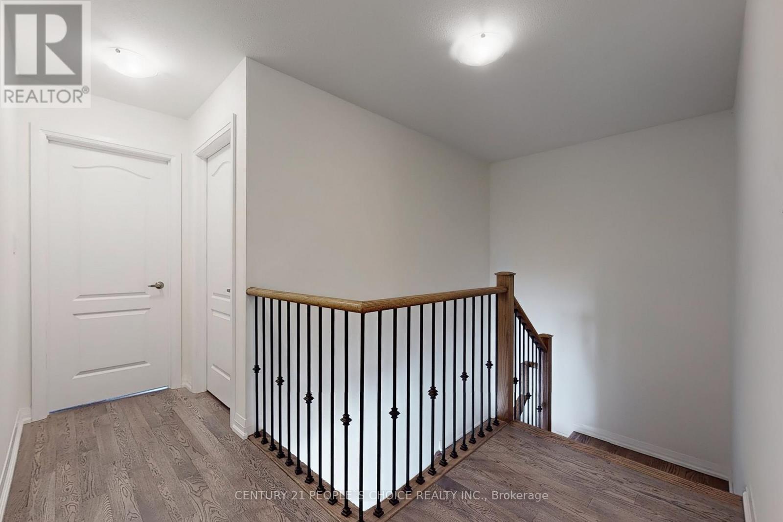 38 Stanley Avenue N, Haldimand, Ontario  N3W 0G8 - Photo 28 - X12482102