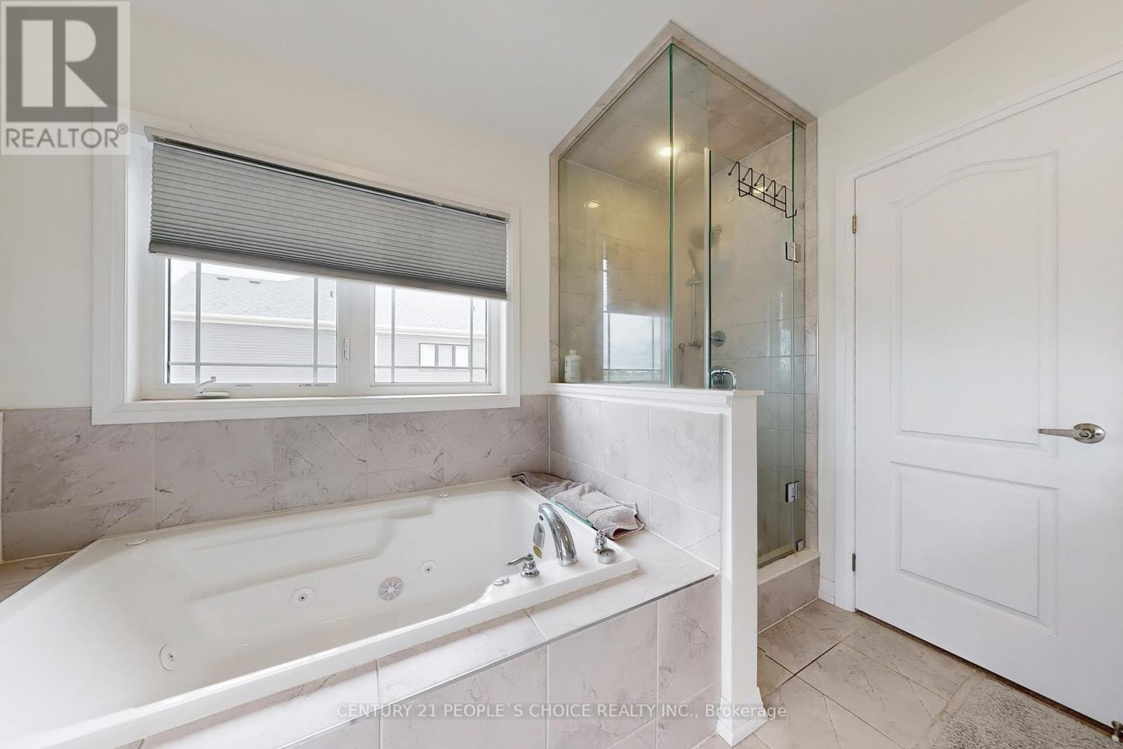 38 Stanley Avenue N, Haldimand, Ontario  N3W 0G8 - Photo 34 - X12482102