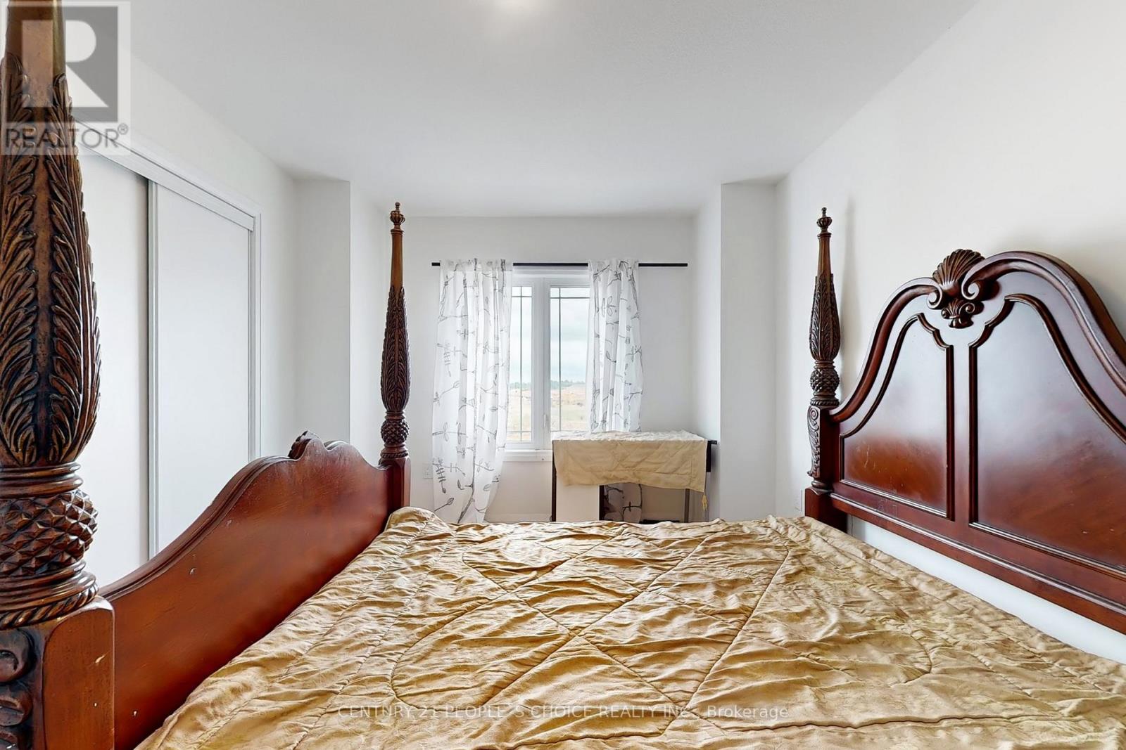 38 Stanley Avenue N, Haldimand, Ontario  N3W 0G8 - Photo 38 - X12482102