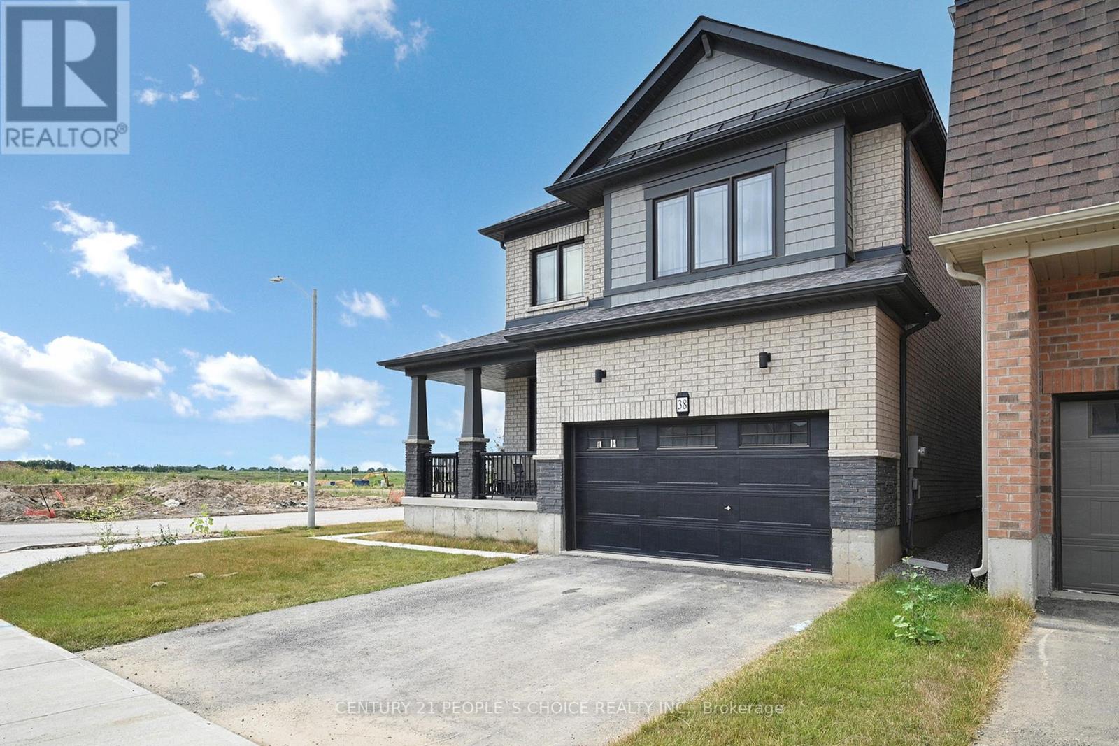 38 Stanley Avenue N, Haldimand, Ontario  N3W 0G8 - Photo 7 - X12482102