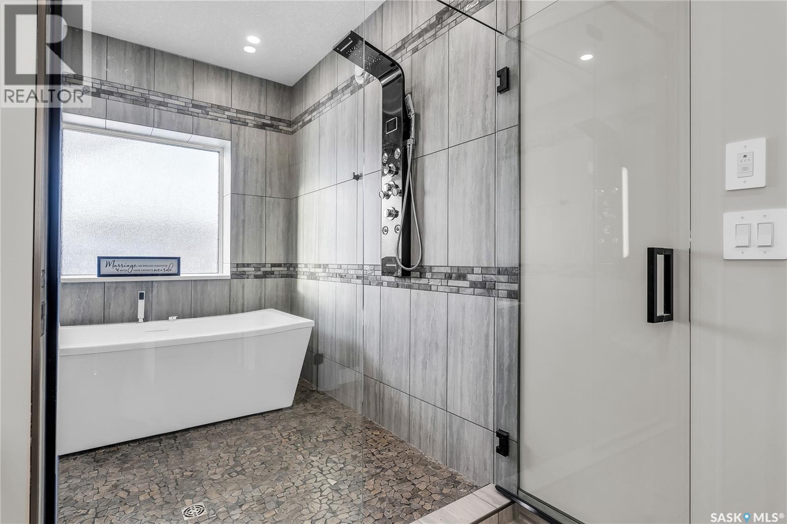 9 Loewen Court, Warman, Saskatchewan  S0K 1A0 - Photo 33 - SK021403