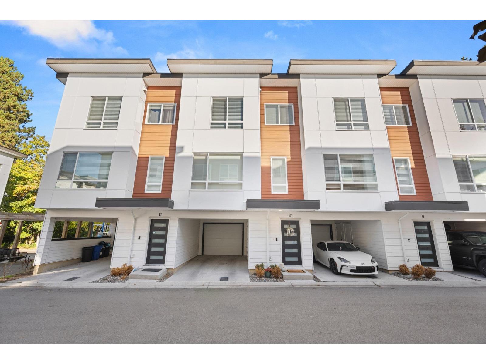 10 27640 LANTERN AVENUE, Abbotsford, British Columbia