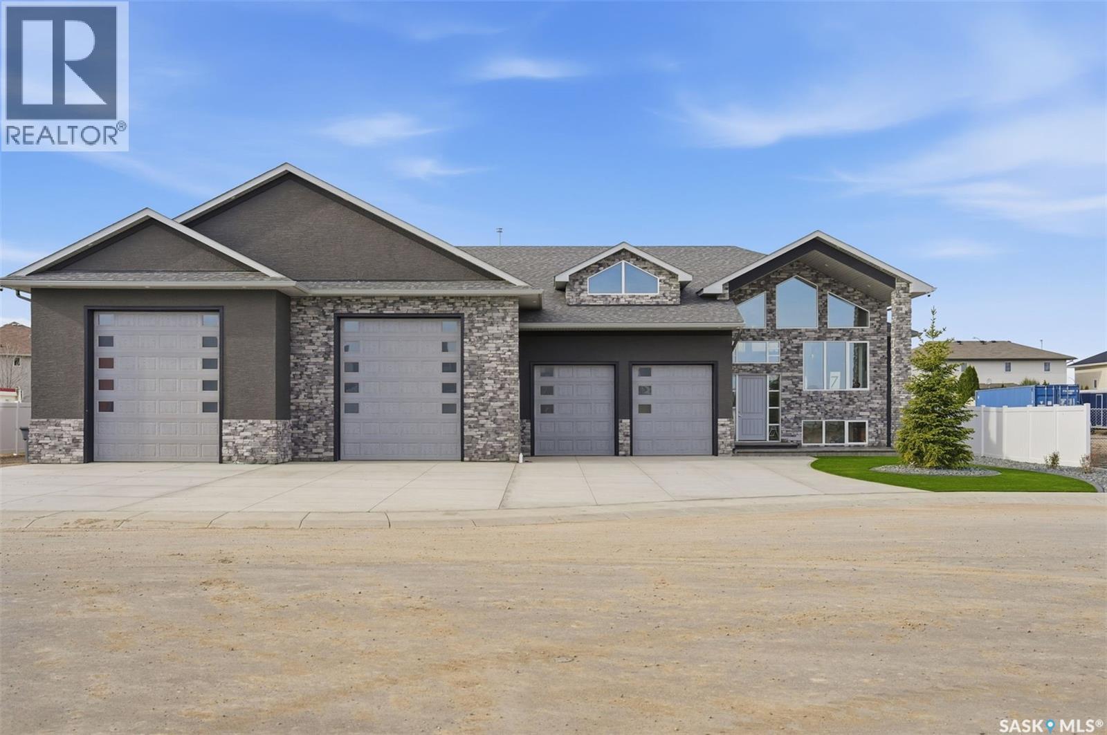 8 Loewen Court, Warman, Saskatchewan  S0K 1A0 - Photo 48 - SK021404