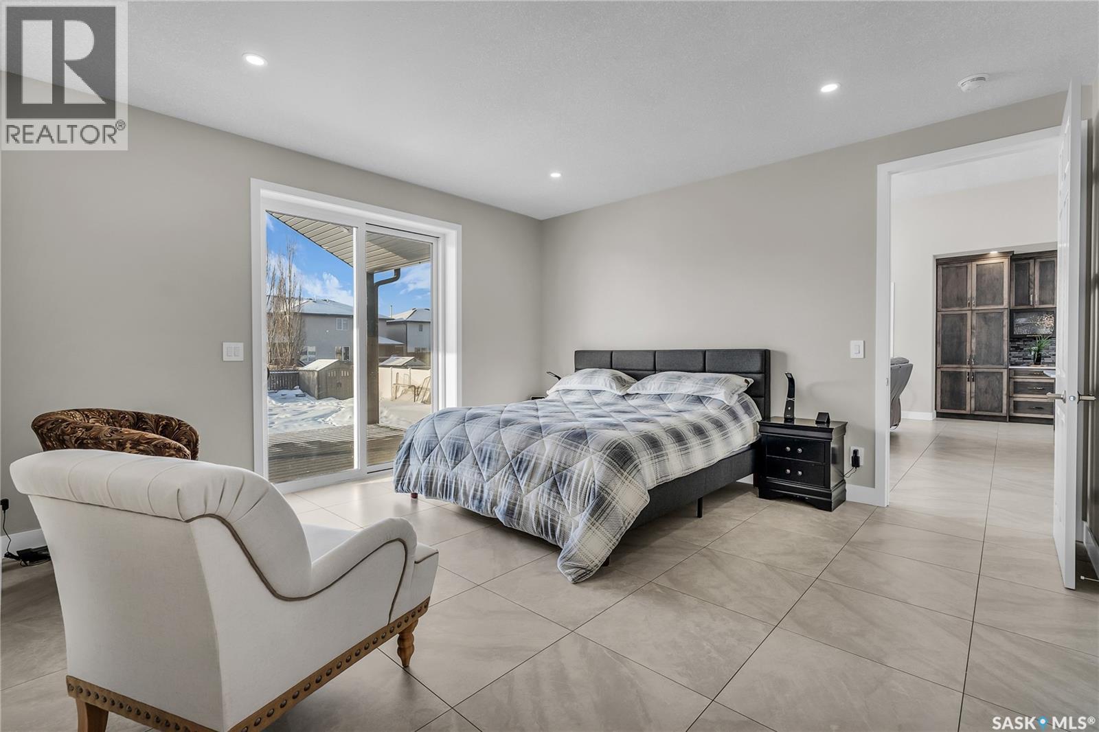 8 Loewen Court, Warman, Saskatchewan  S0K 1A0 - Photo 32 - SK021404