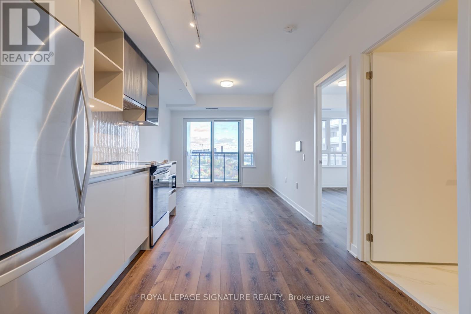 631 - 395 Dundas Street W, Oakville (Go Glenorchy), Ontario  L6M 5R8 - Photo 11 - W12482050