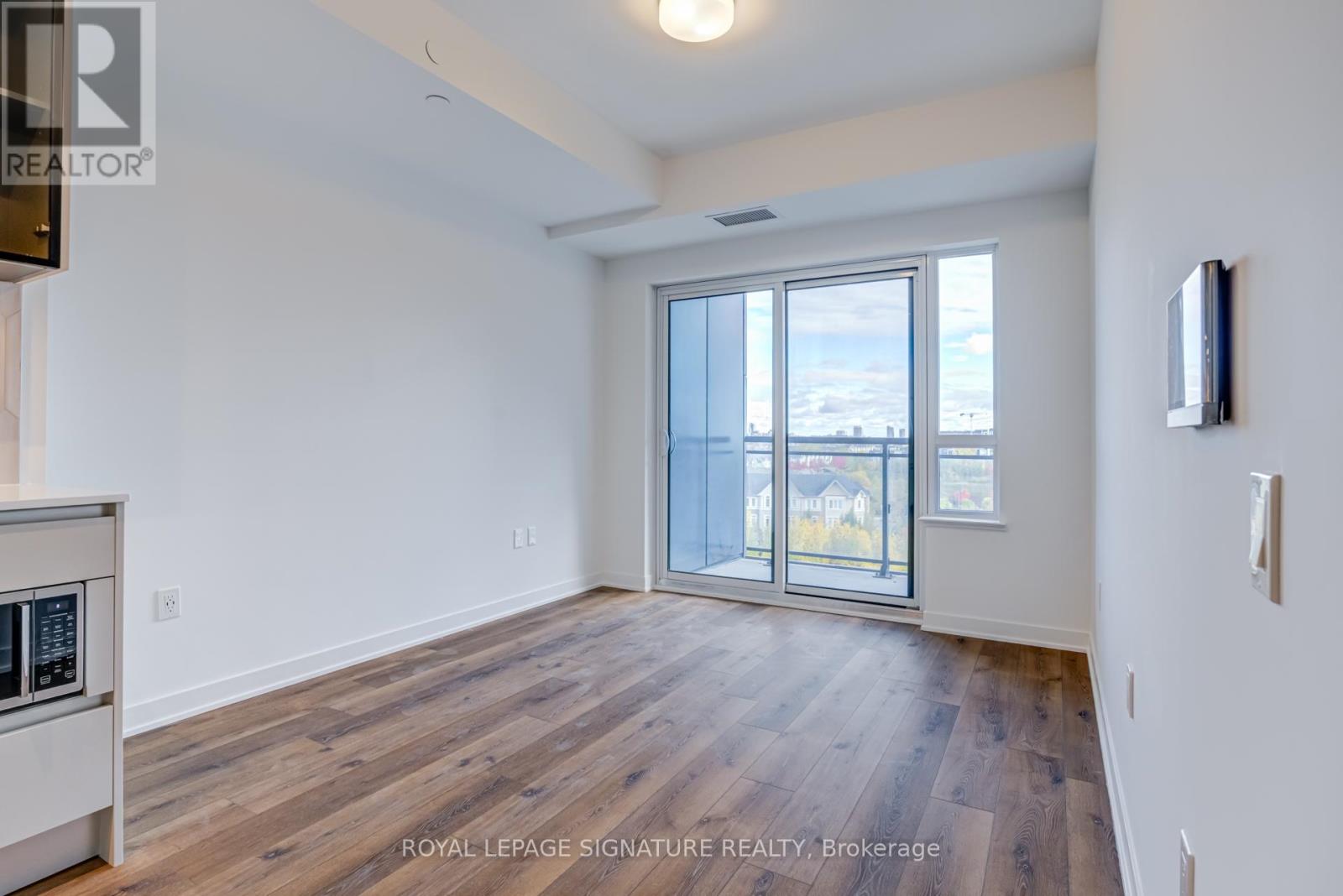 631 - 395 Dundas Street W, Oakville (Go Glenorchy), Ontario  L6M 5R8 - Photo 15 - W12482050
