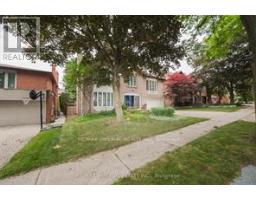 11 RIDERWOOD DRIVE, Toronto, Ontario