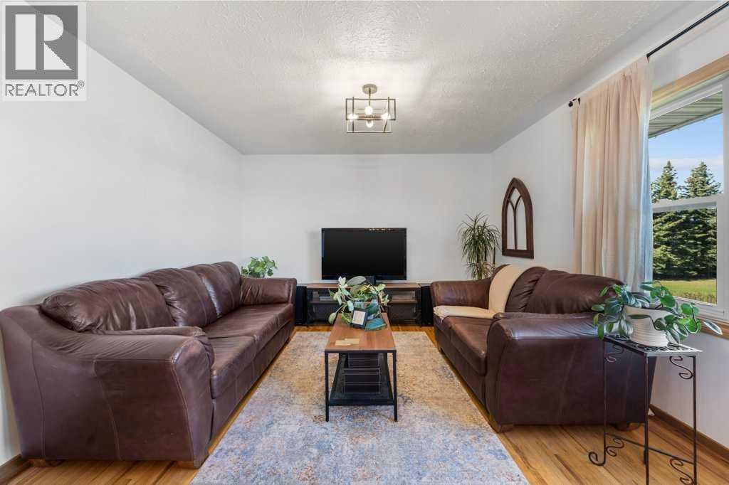 281025 Range Road 42, Rural Rocky View County, Alberta  T4C 1A6 - Photo 18 - A2227589