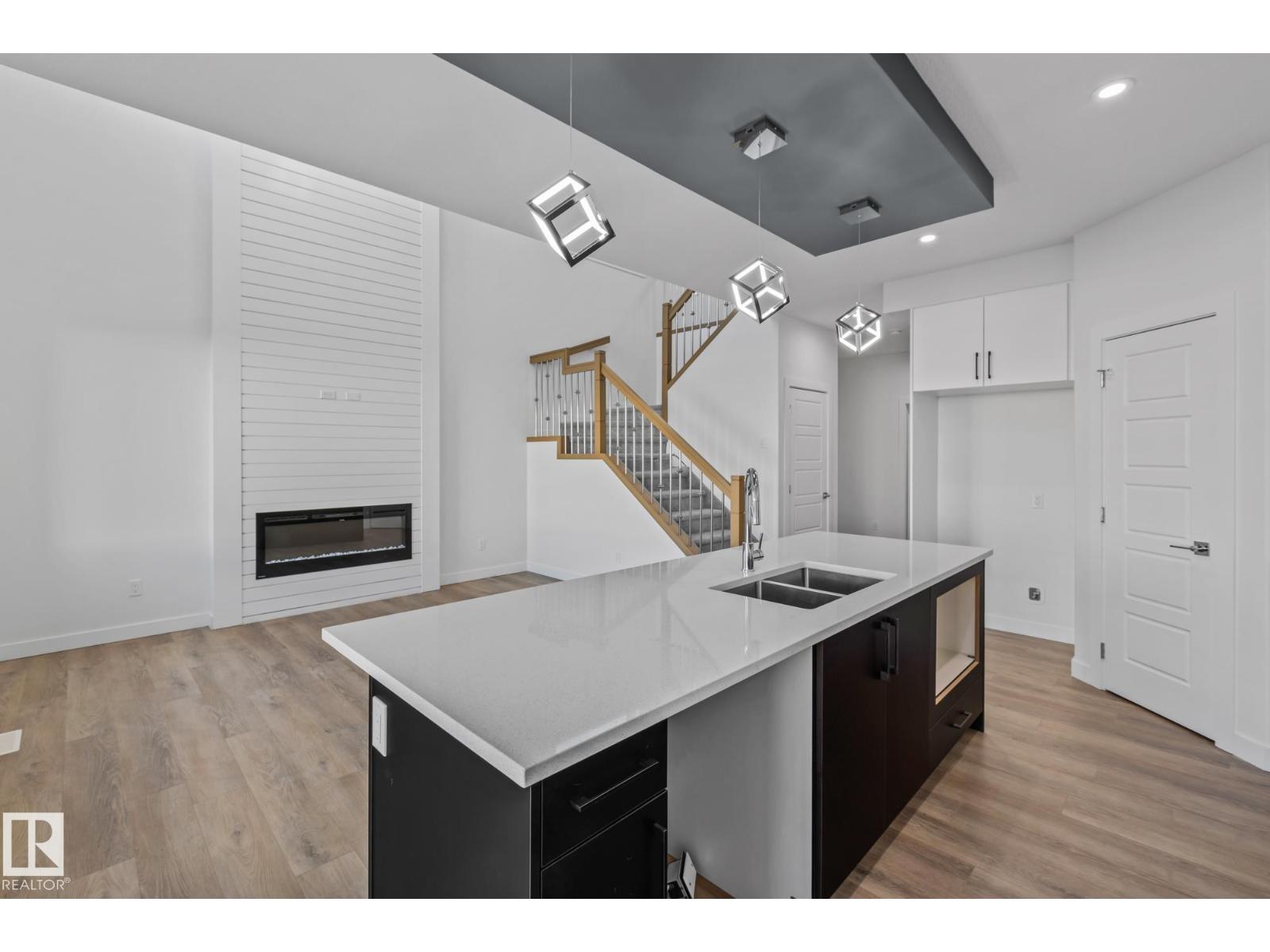 207 Savoy Cr, Sherwood Park, Alberta  T8H 3A8 - Photo 11 - E4463528