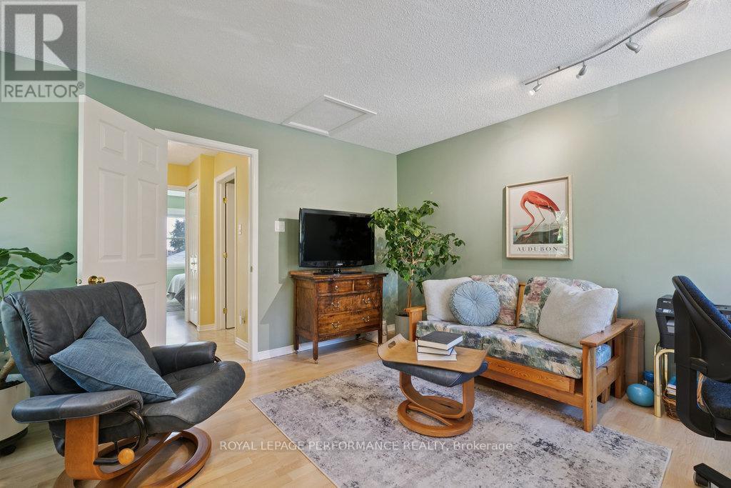 560 Thomson Street, Ottawa, Ontario  K1K 2J8 - Photo 23 - X12482157