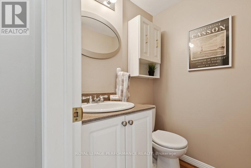 560 Thomson Street, Ottawa, Ontario  K1K 2J8 - Photo 29 - X12482157