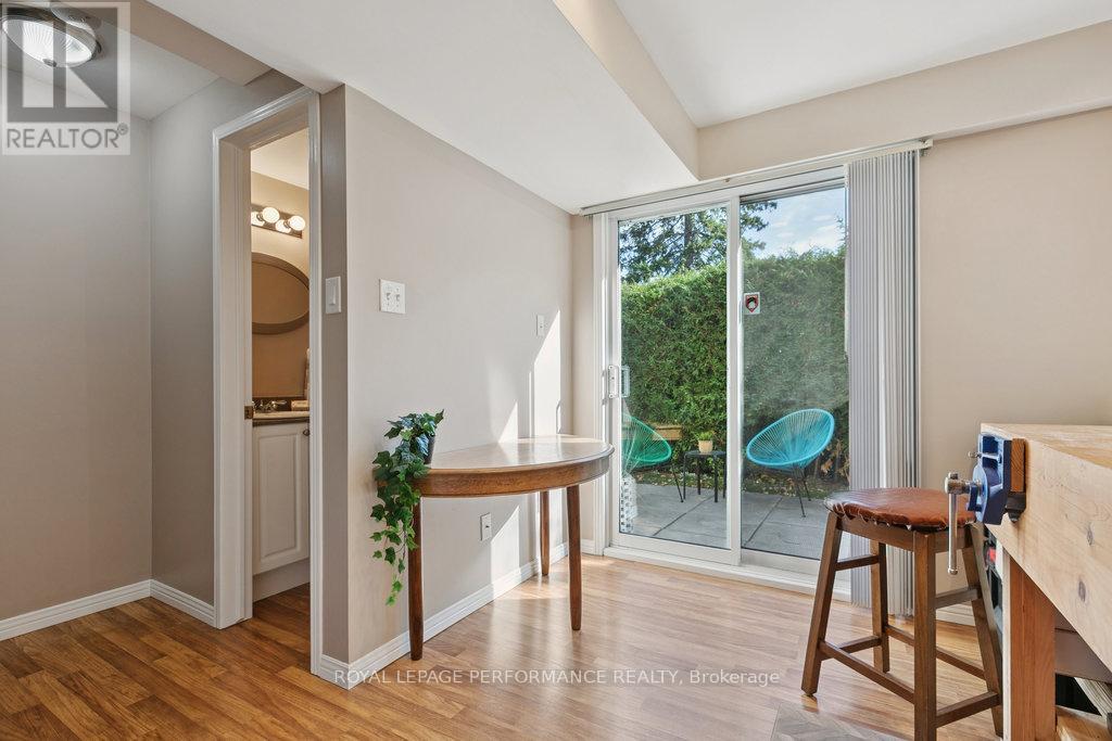 560 Thomson Street, Ottawa, Ontario  K1K 2J8 - Photo 32 - X12482157