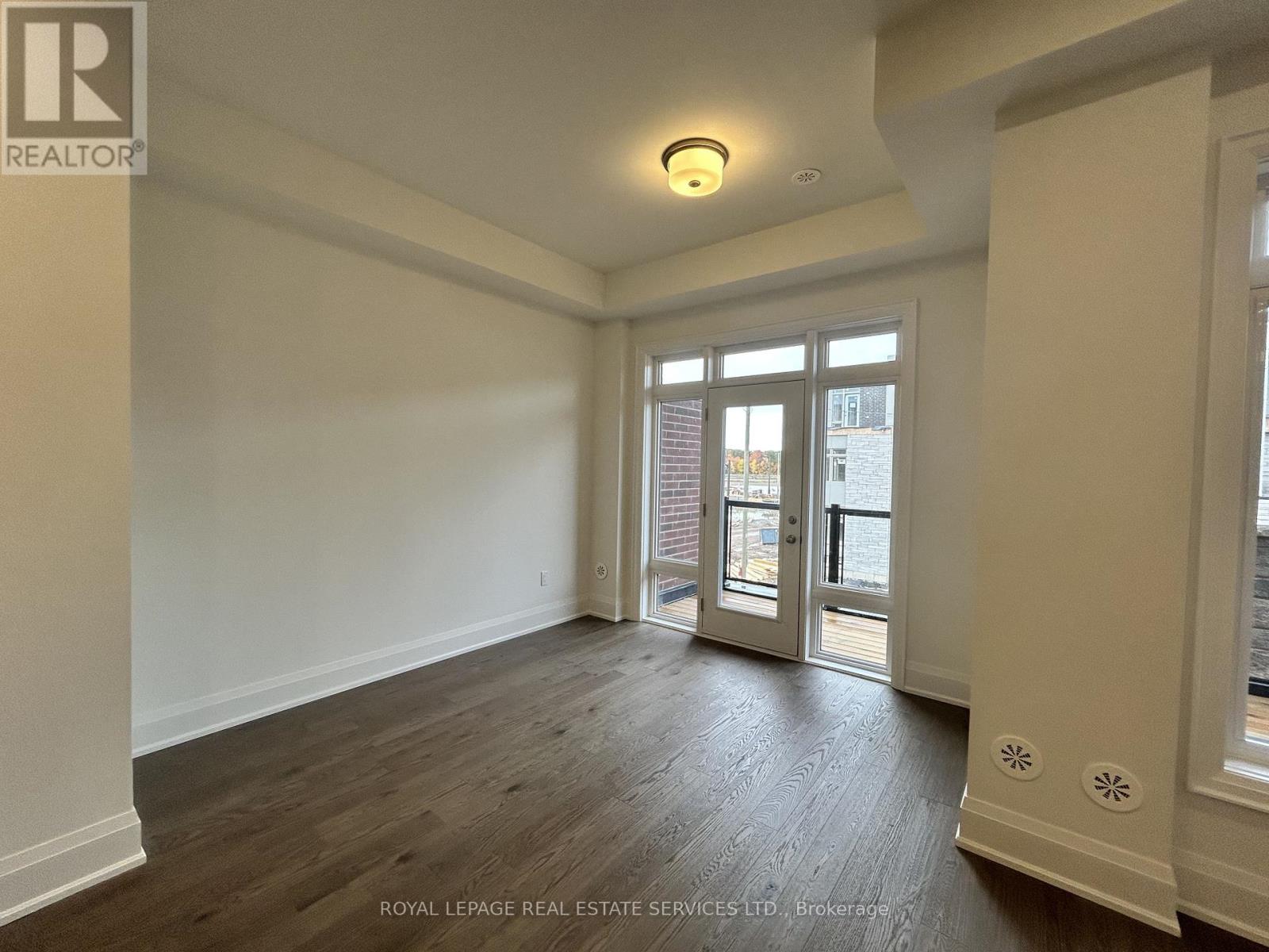 3303 Taha Gardens, Oakville, Ontario  L6M 5R9 - Photo 11 - W12482124