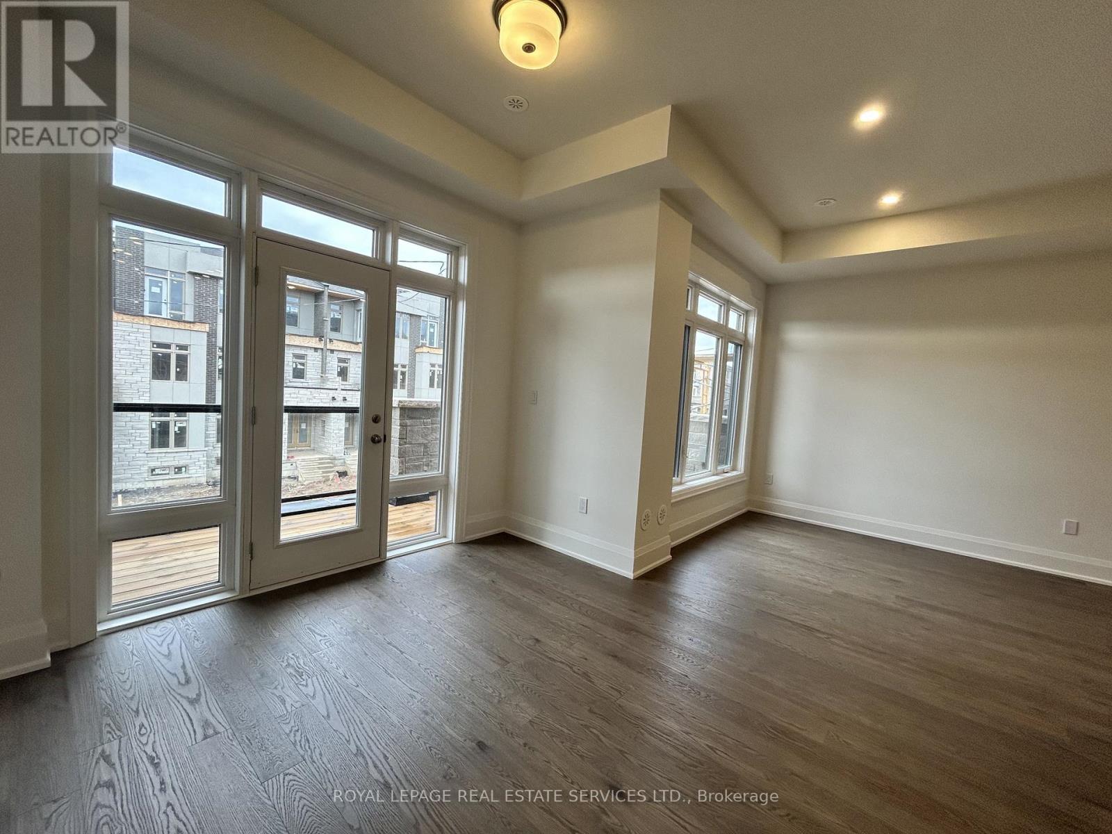 3303 Taha Gardens, Oakville, Ontario  L6M 5R9 - Photo 12 - W12482124