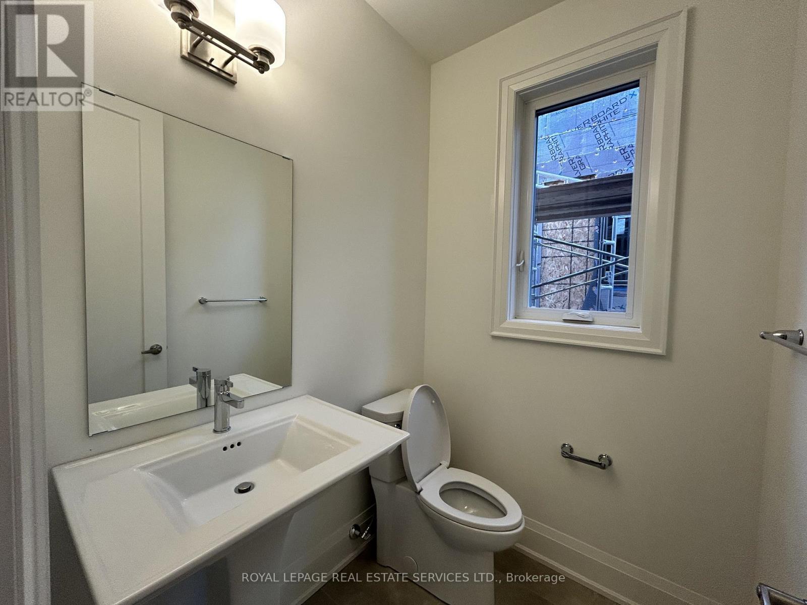 3303 Taha Gardens, Oakville, Ontario  L6M 5R9 - Photo 14 - W12482124