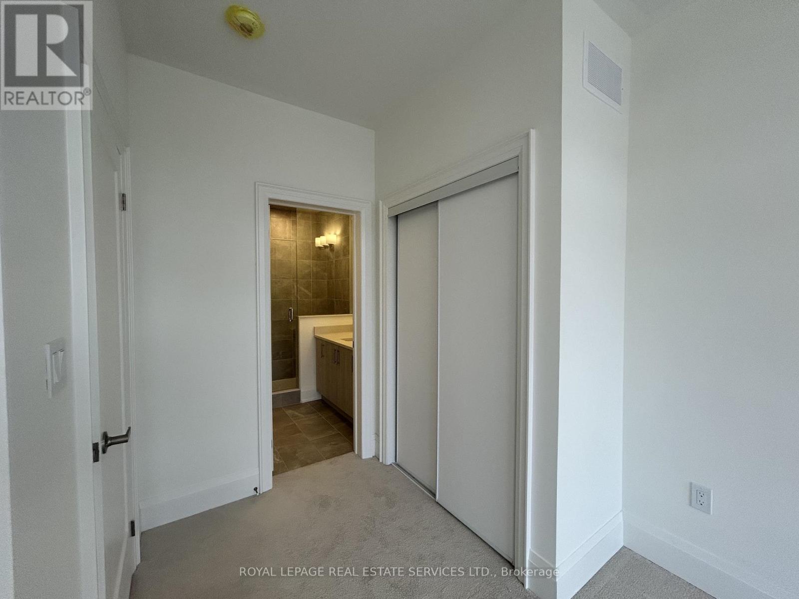 3303 Taha Gardens, Oakville, Ontario  L6M 5R9 - Photo 24 - W12482124