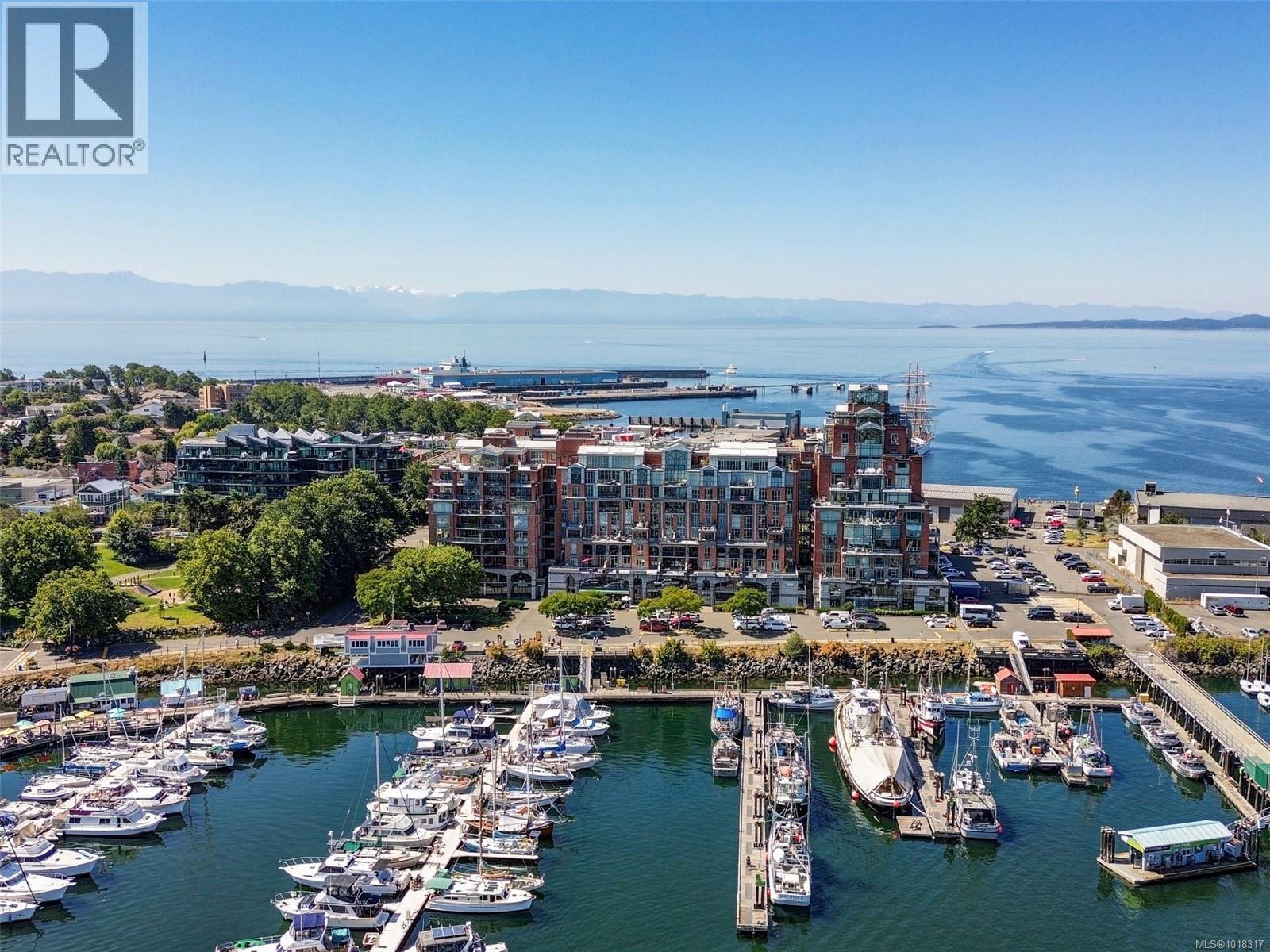 14 21 Dallas Rd, Victoria, British Columbia  V9A 4Z9 - Photo 2 - 1018317