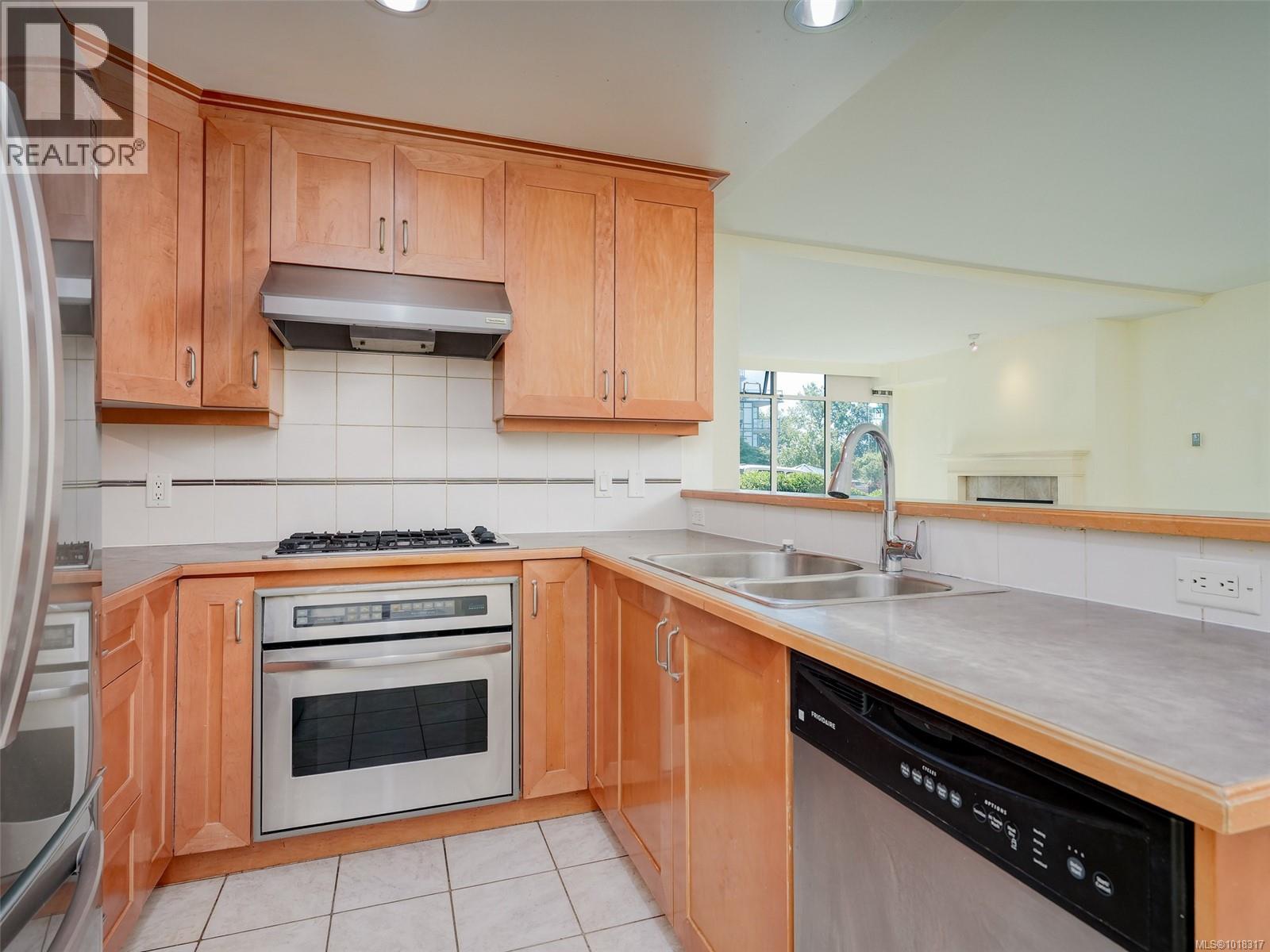 14 21 Dallas Rd, Victoria, British Columbia  V9A 4Z9 - Photo 27 - 1018317