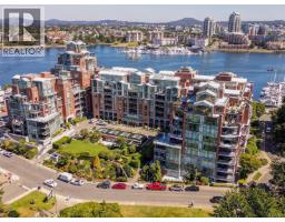 14 21 Dallas Rd Shoal Point, Victoria, Ca