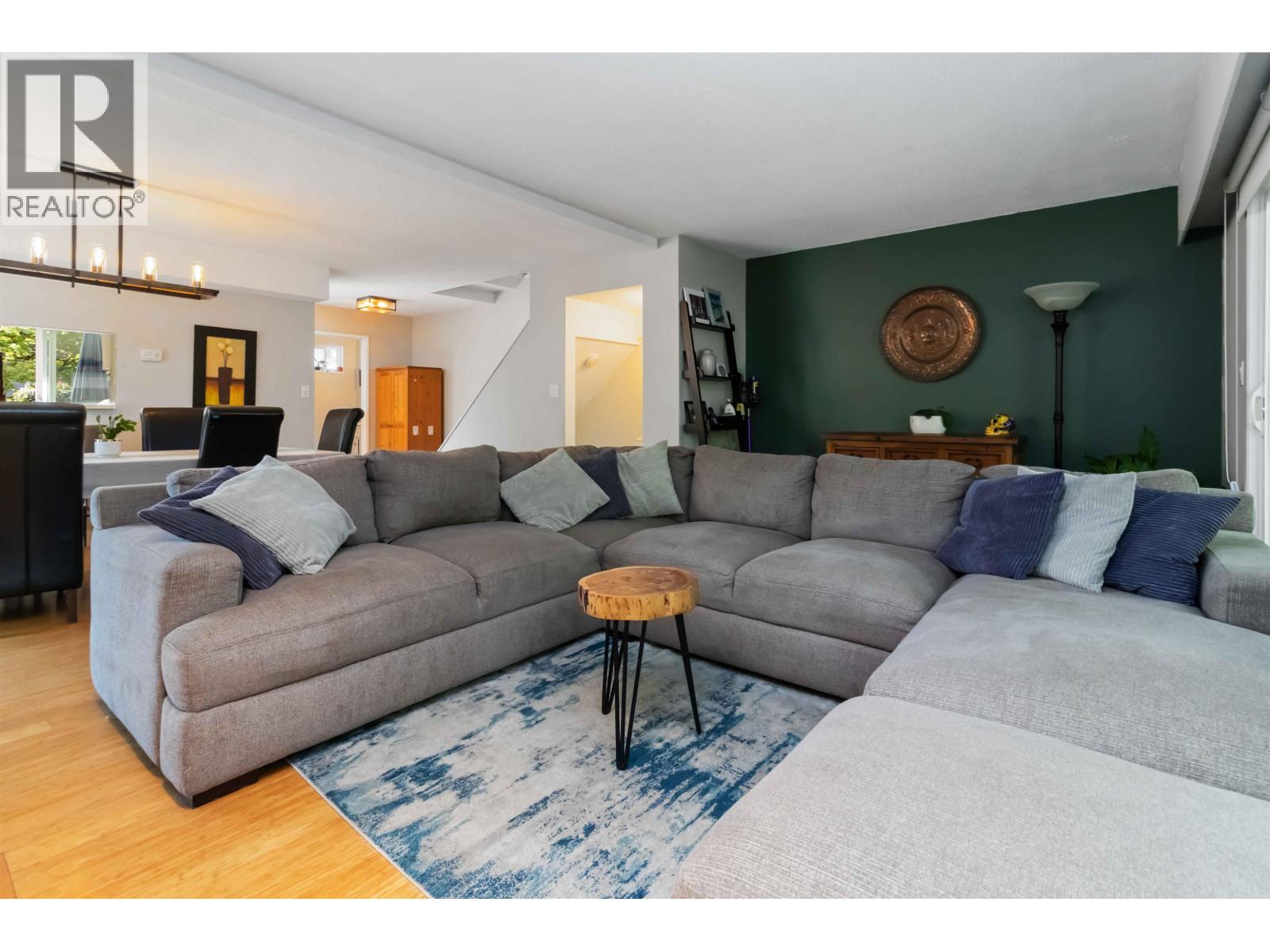 8187 Forest Grove Drive, Burnaby, British Columbia  V5A 4H5 - Photo 7 - R3051838