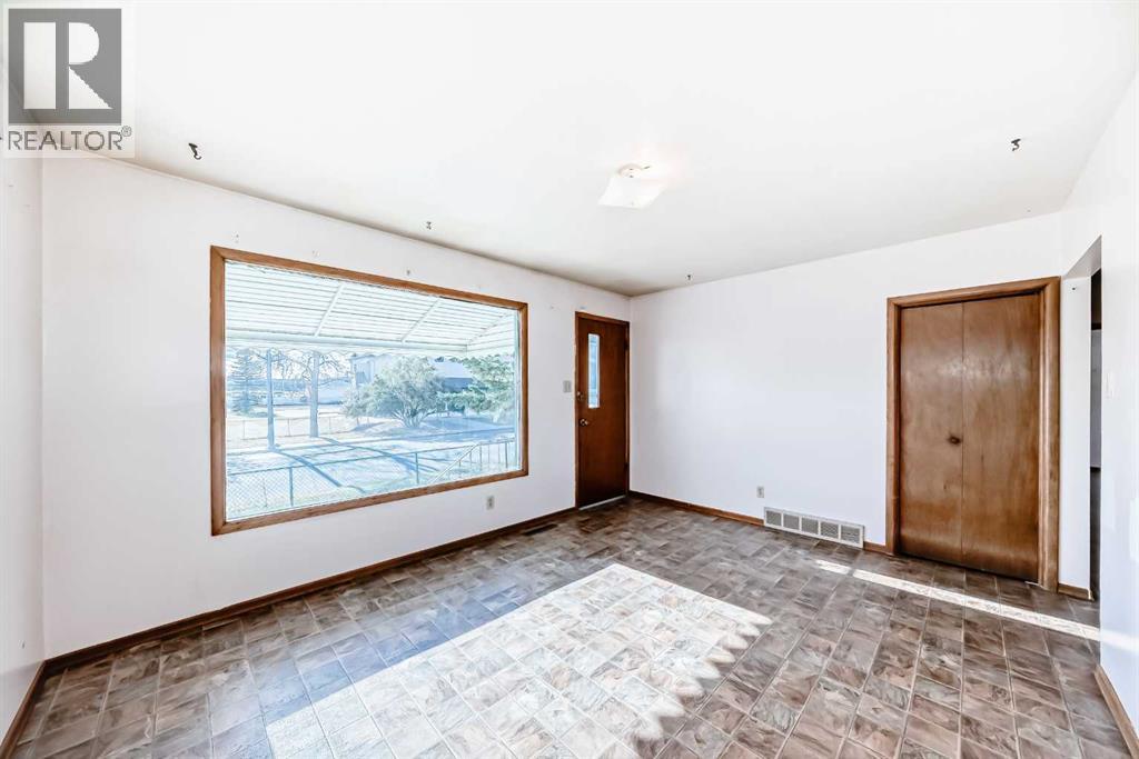 408 First Street E, Cochrane, Alberta  T4C 1C7 - Photo 17 - A2265474