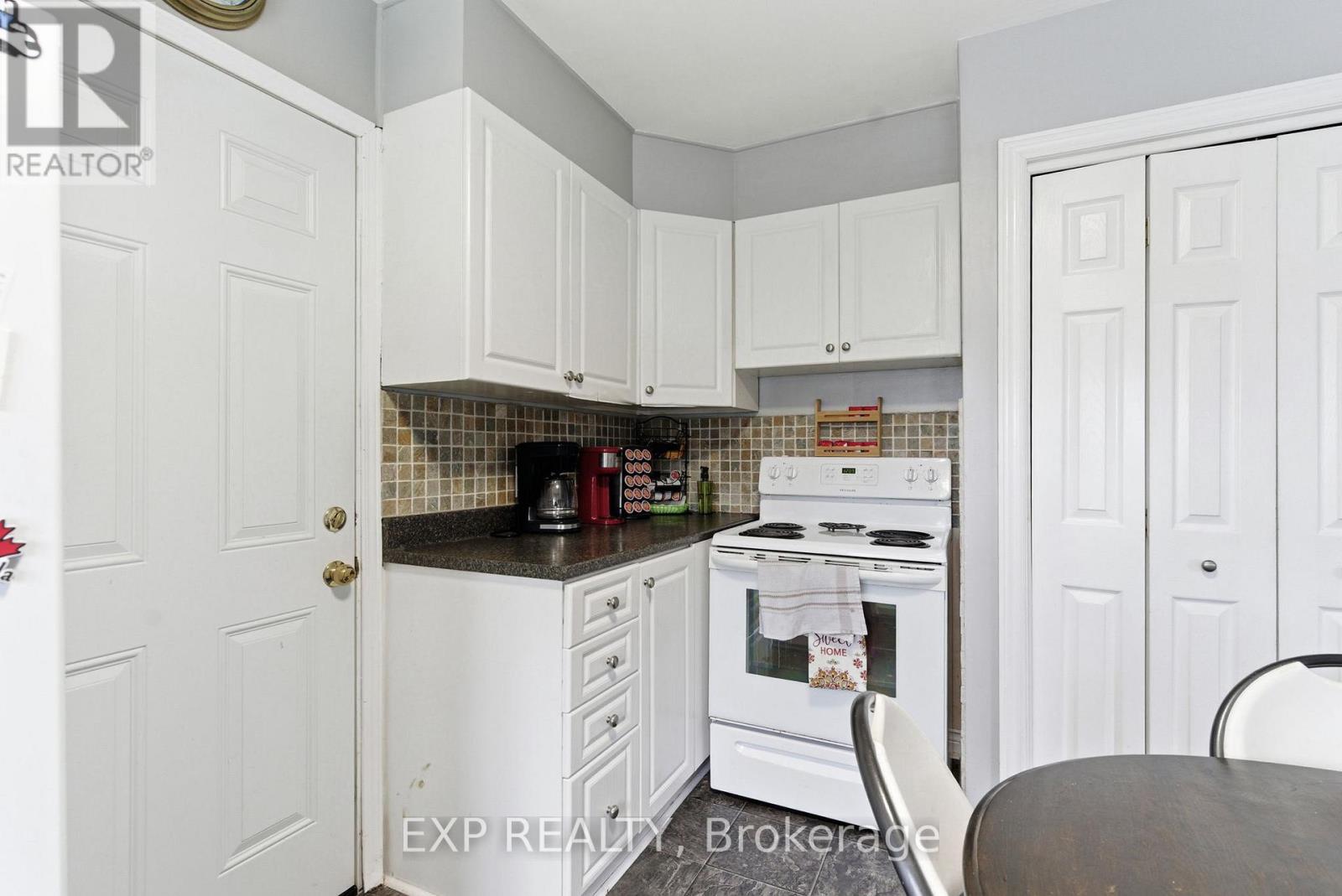 1119 Miron Avenue, Cornwall, Ontario  K6H 4T1 - Photo 6 - X12482162