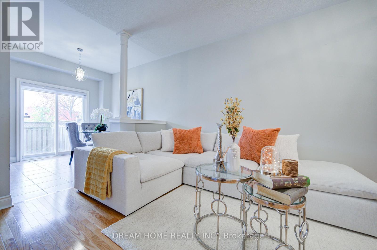 172 Tom Taylor Crescent, Newmarket, Ontario  L3X 3E9 - Photo 10 - N12482099