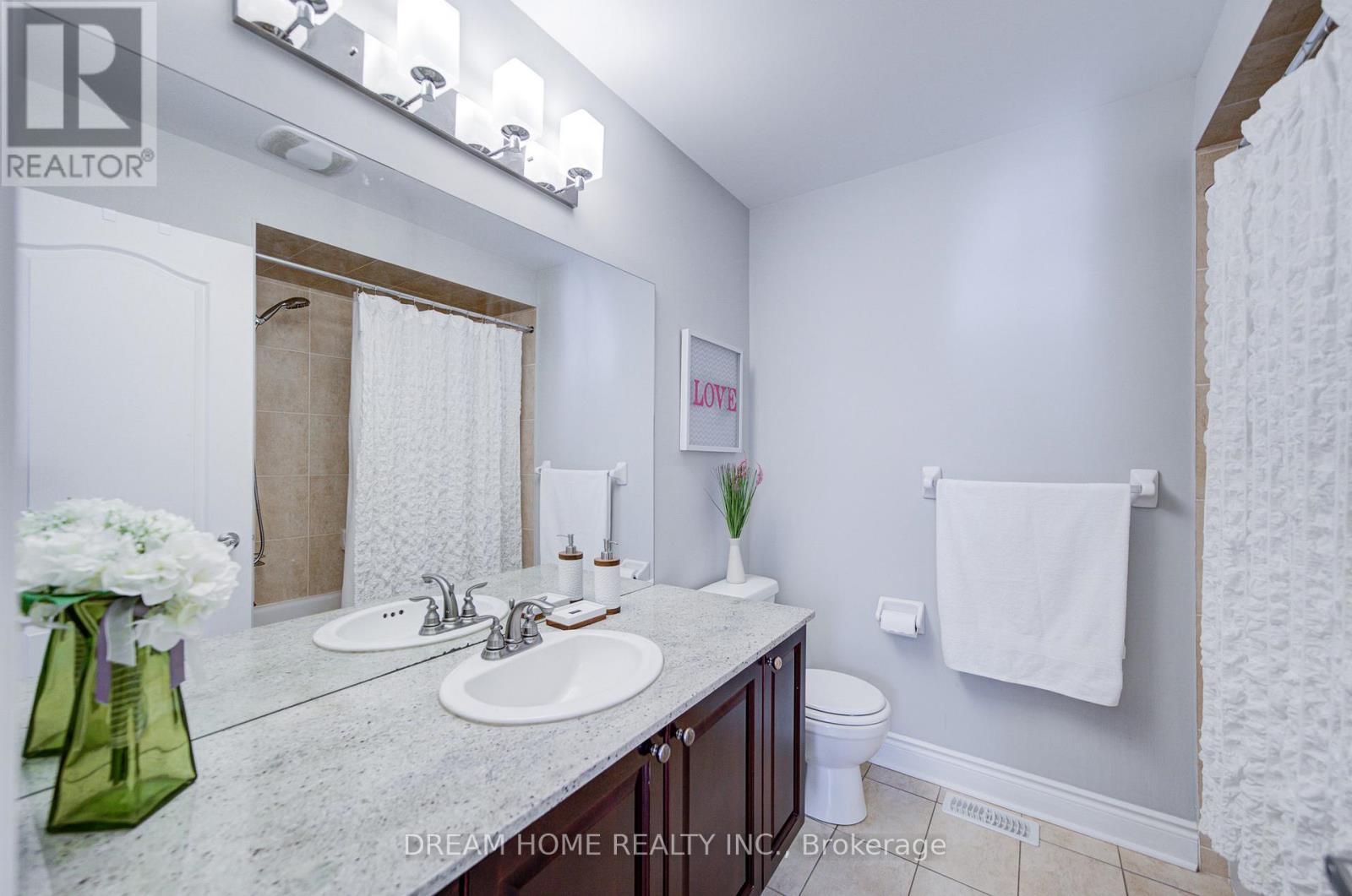172 Tom Taylor Crescent, Newmarket, Ontario  L3X 3E9 - Photo 29 - N12482099