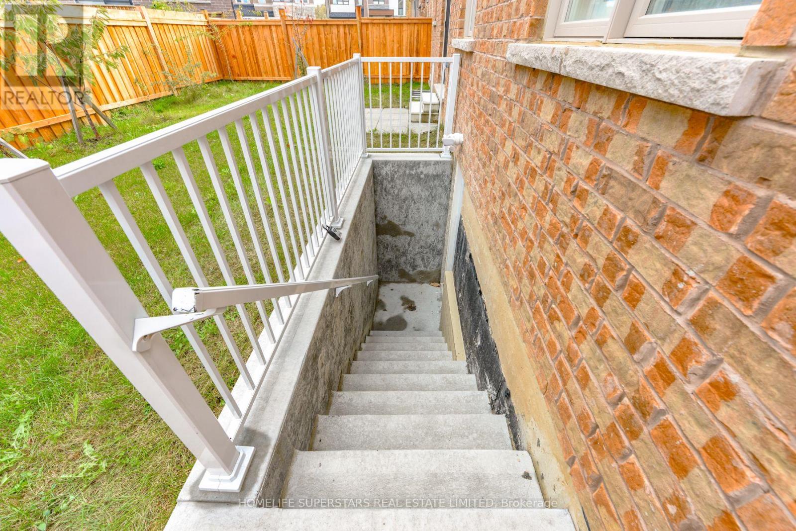 21 Cattail Crescent, Hamilton, Ontario  L8B 1Z6 - Photo 47 - X12481948